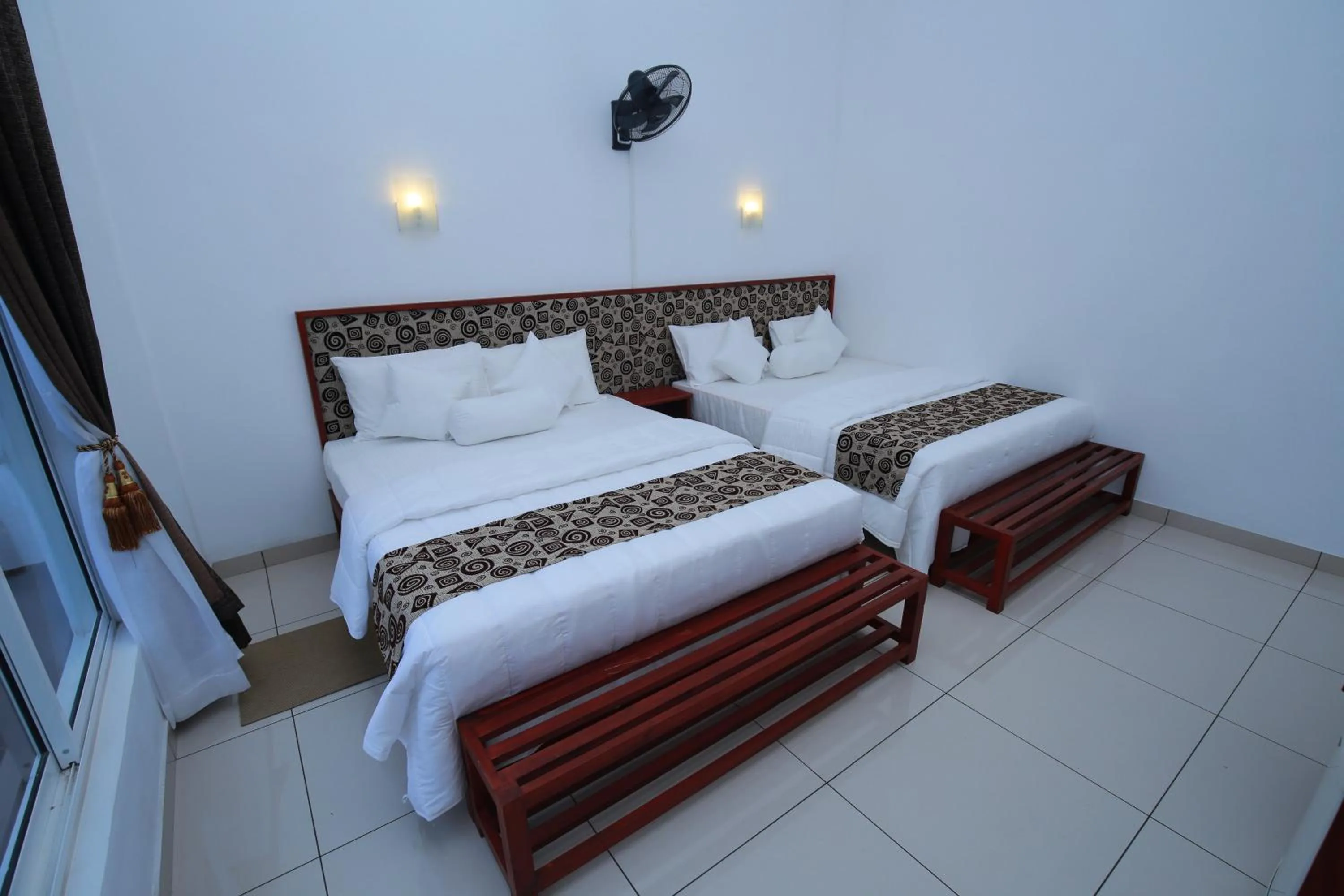 Bed in Ella Red Rock