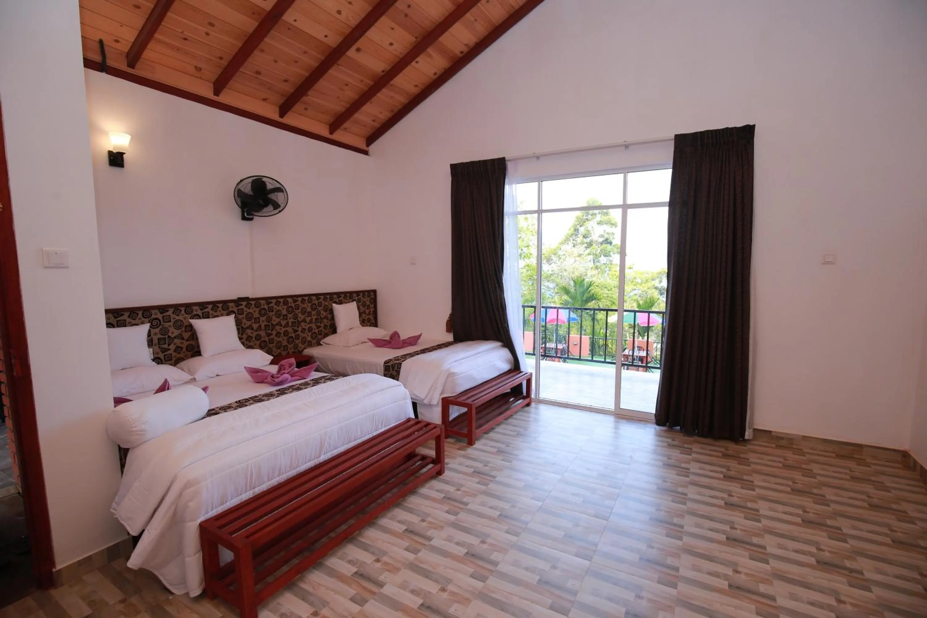 Bed in Ella Red Rock