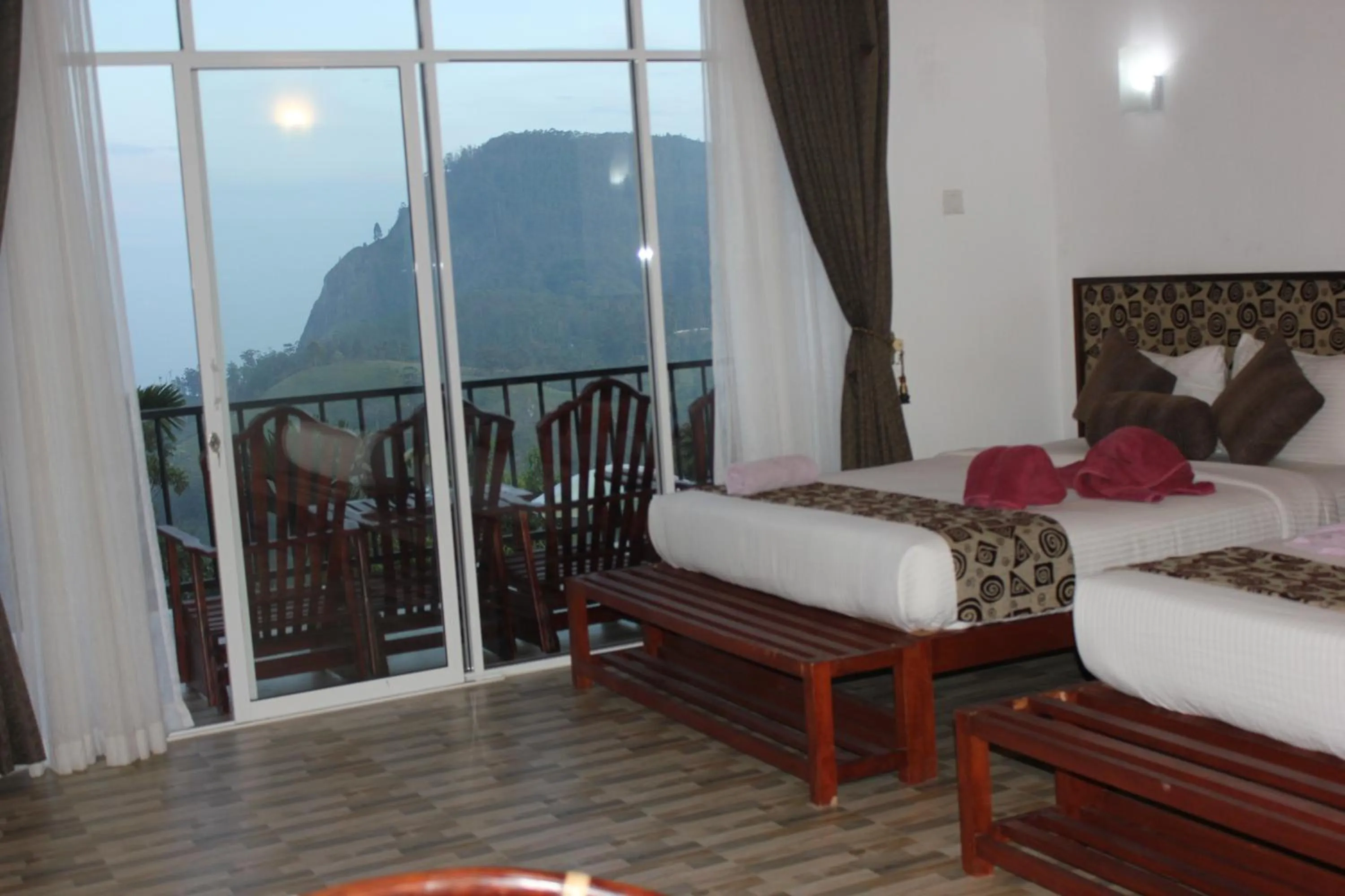 Bed in Ella Red Rock