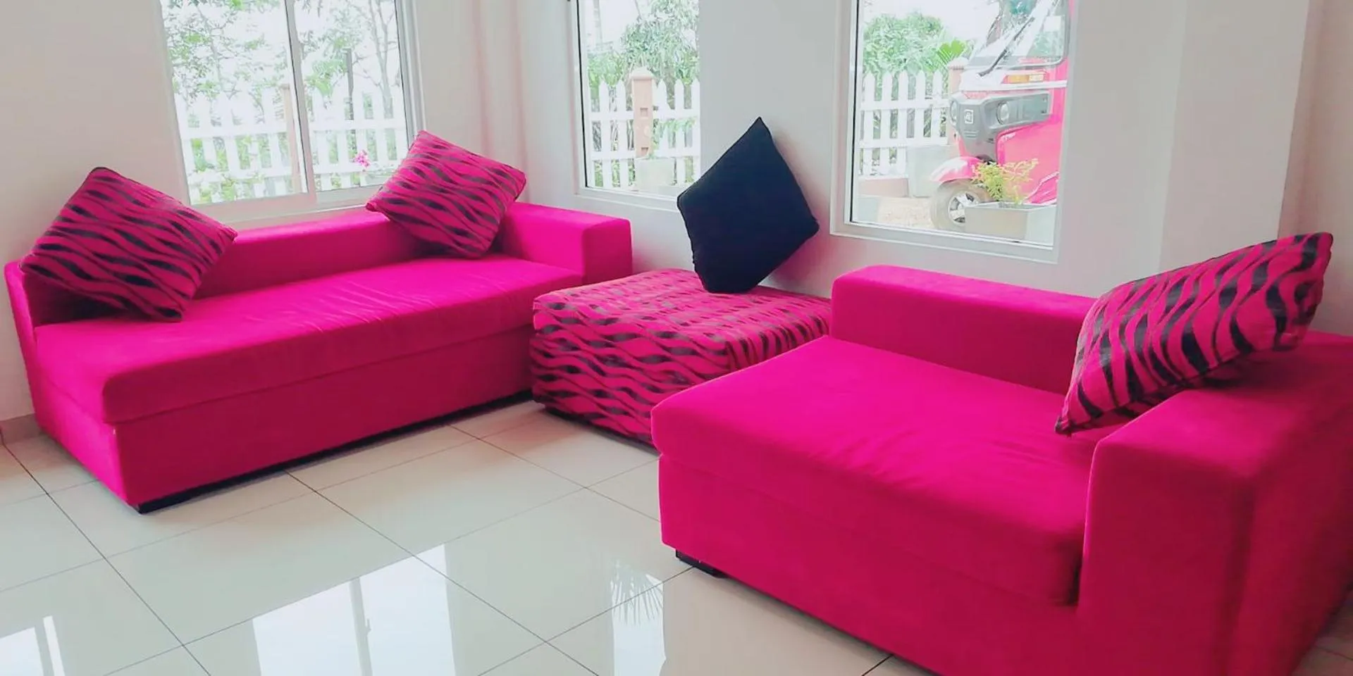 Living room in Ella Red Rock