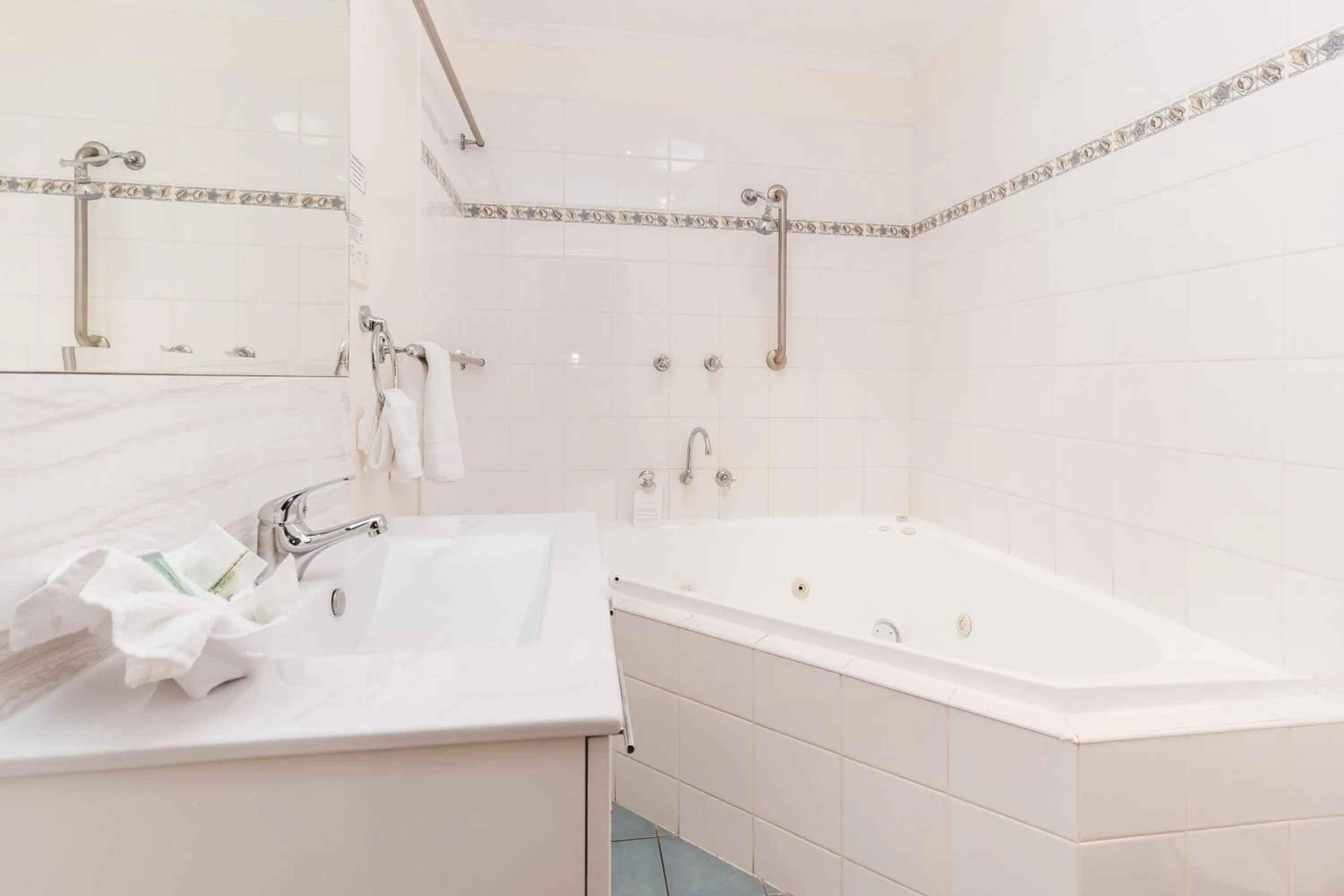 Bathroom in Clyde View Holiday Park