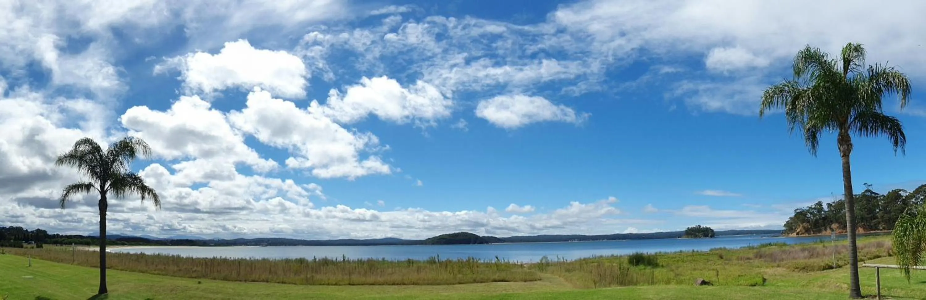 Beach in Clyde View Holiday Park