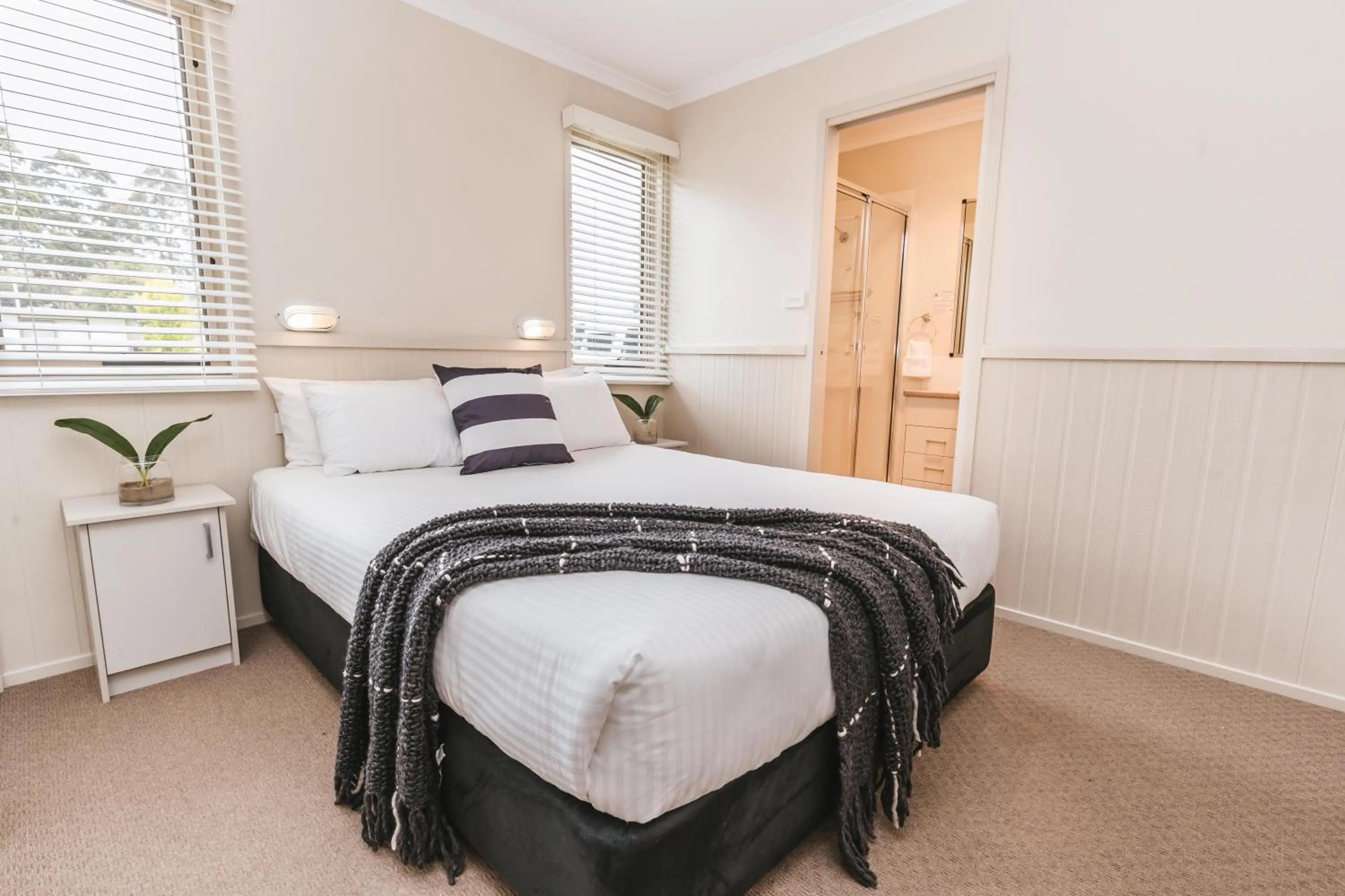 Bed in Clyde View Holiday Park