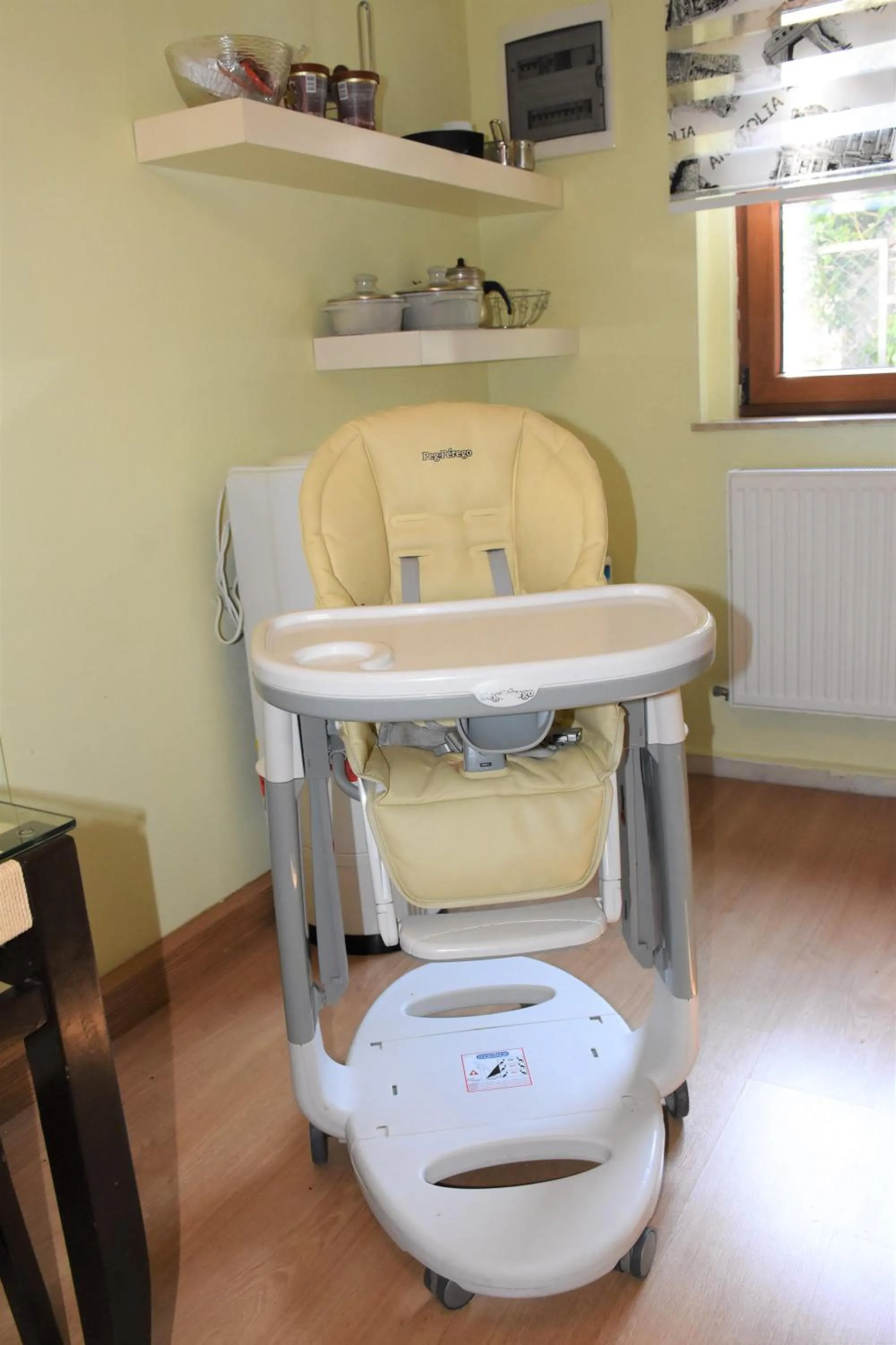 Kitchen or kitchenette in Dinara Apart Hotel