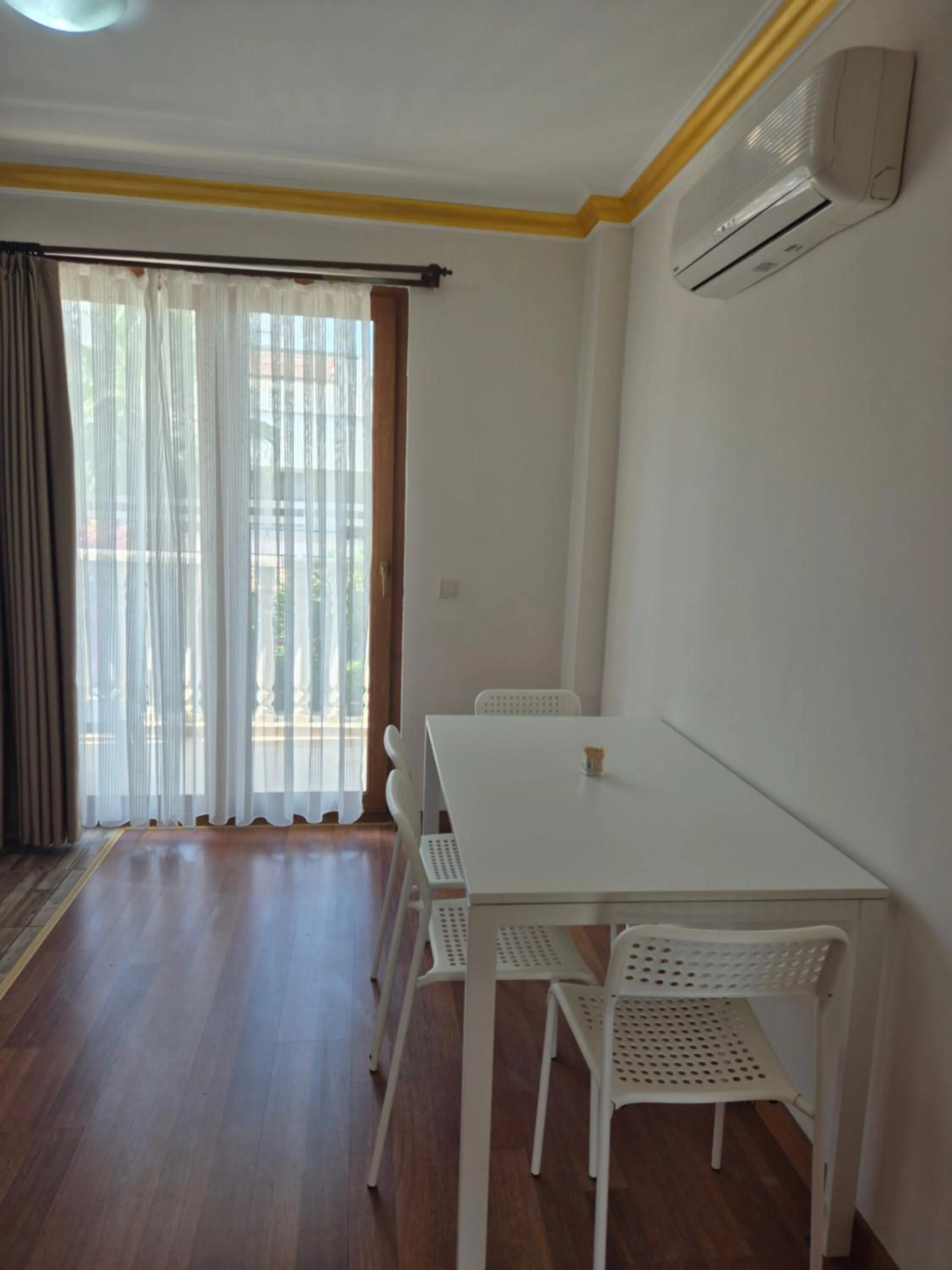 Dining area in Dinara Apart Hotel