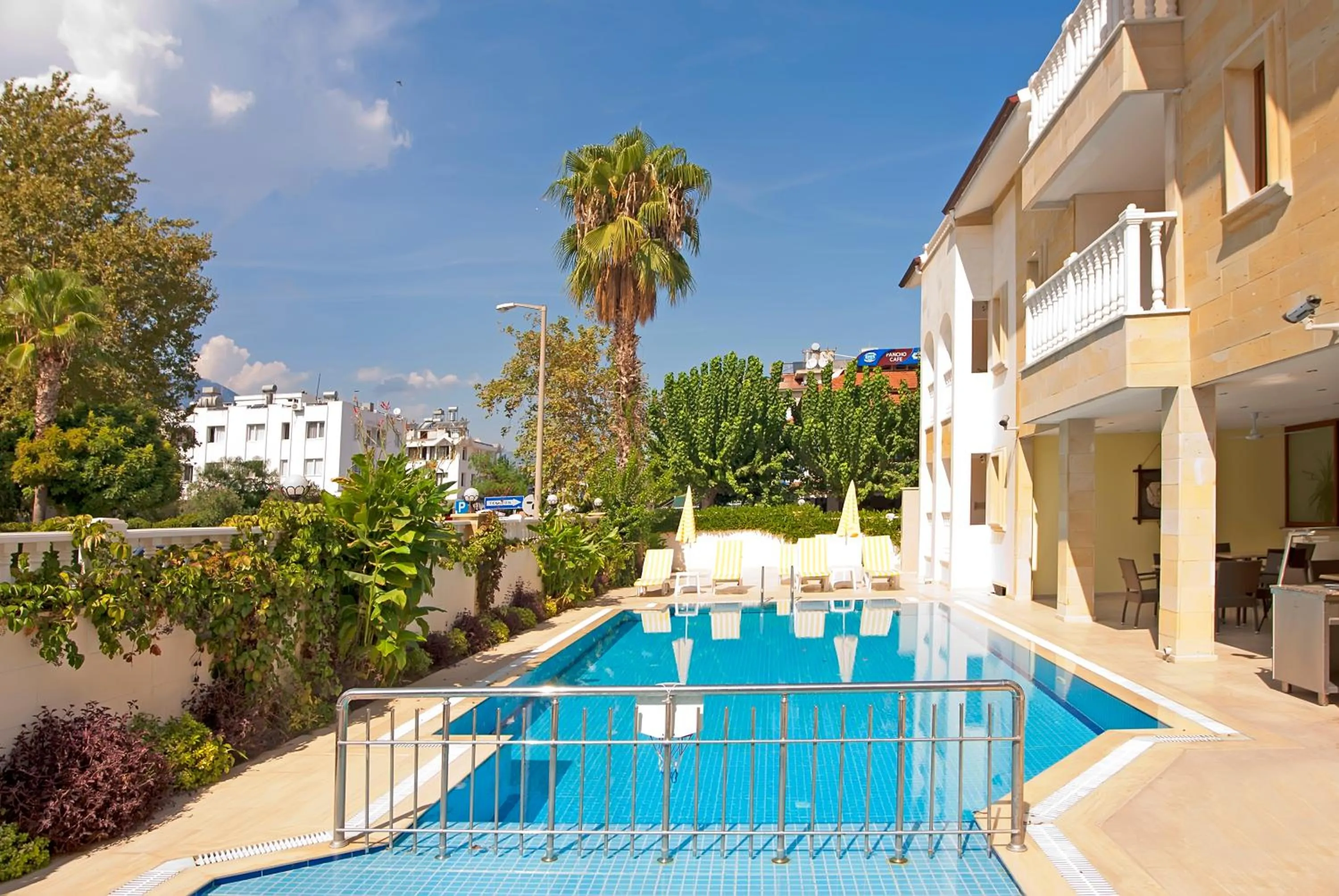 Property building in Dinara Apart Hotel