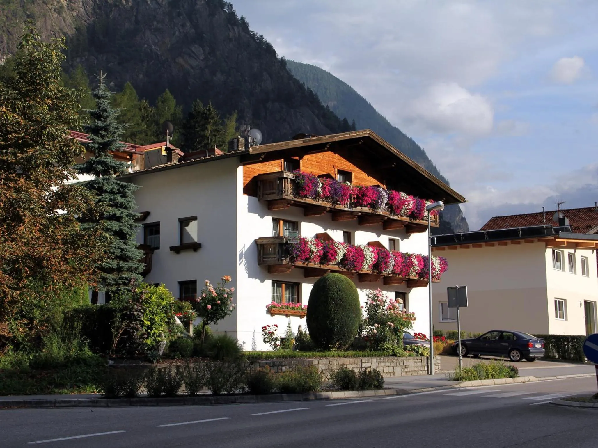 Property building in Appartements Gästehaus Schrott