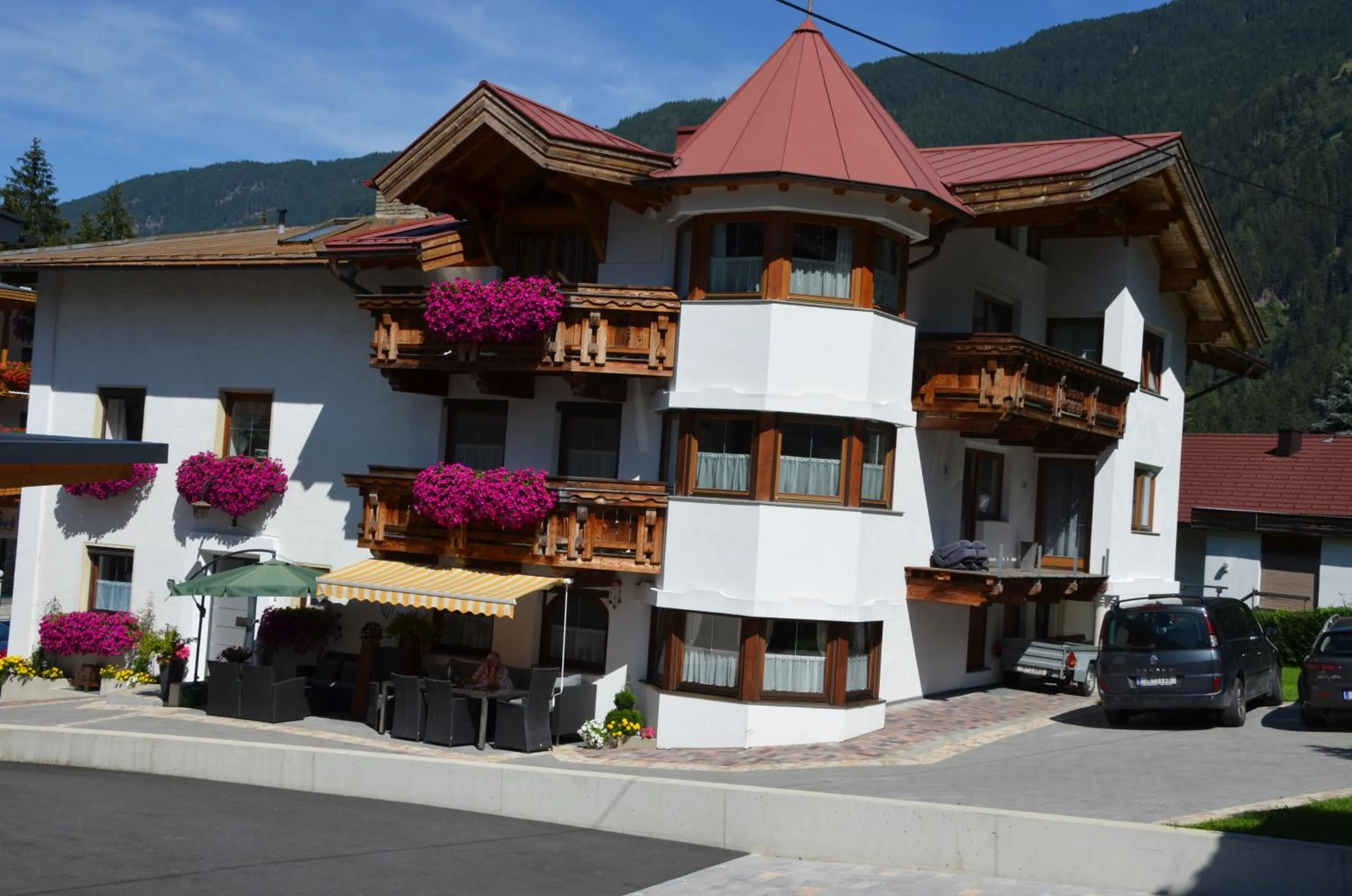 Property building in Appartements Gästehaus Schrott