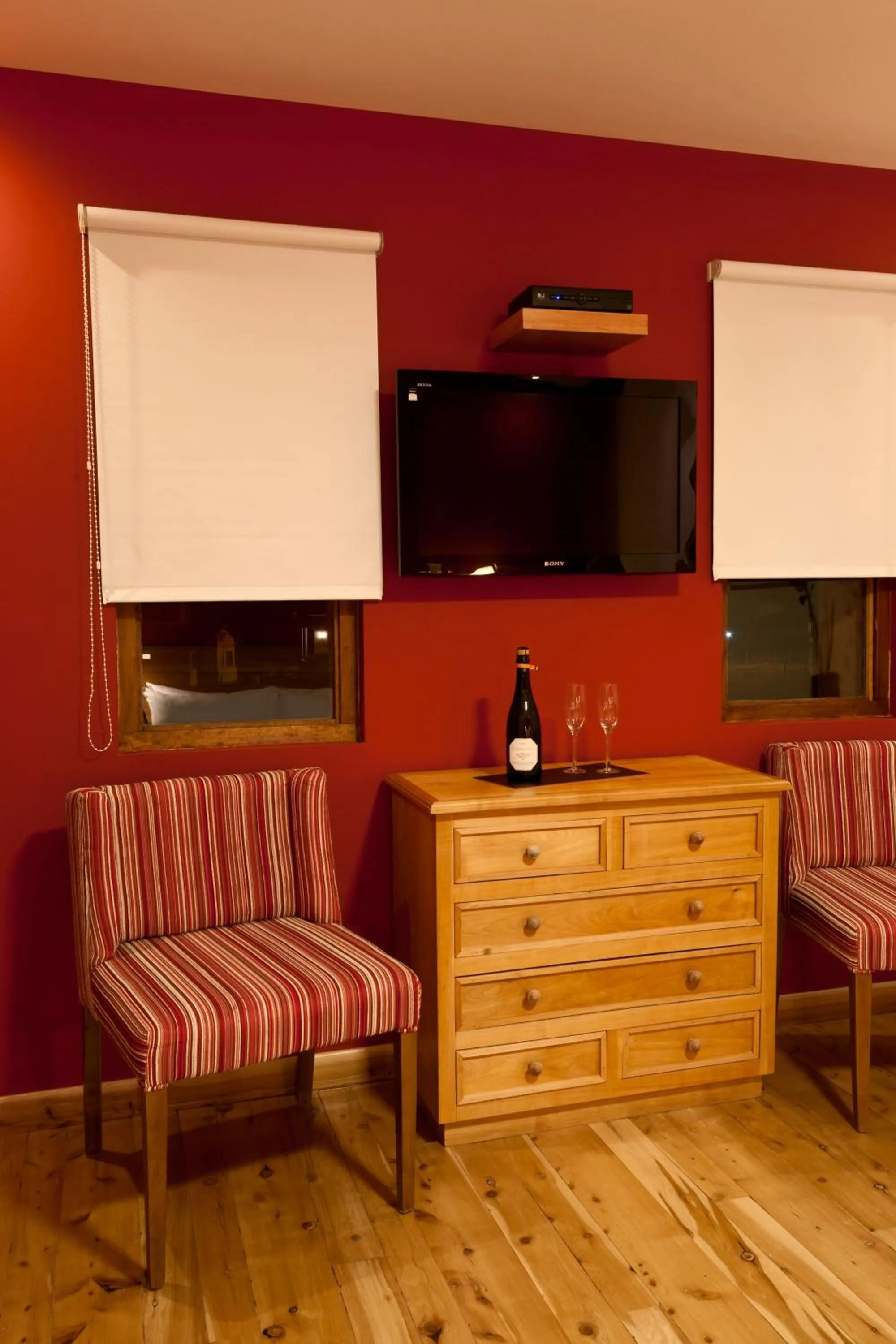 TV and multimedia in Destino Sur Hotel & Spa de Montaña