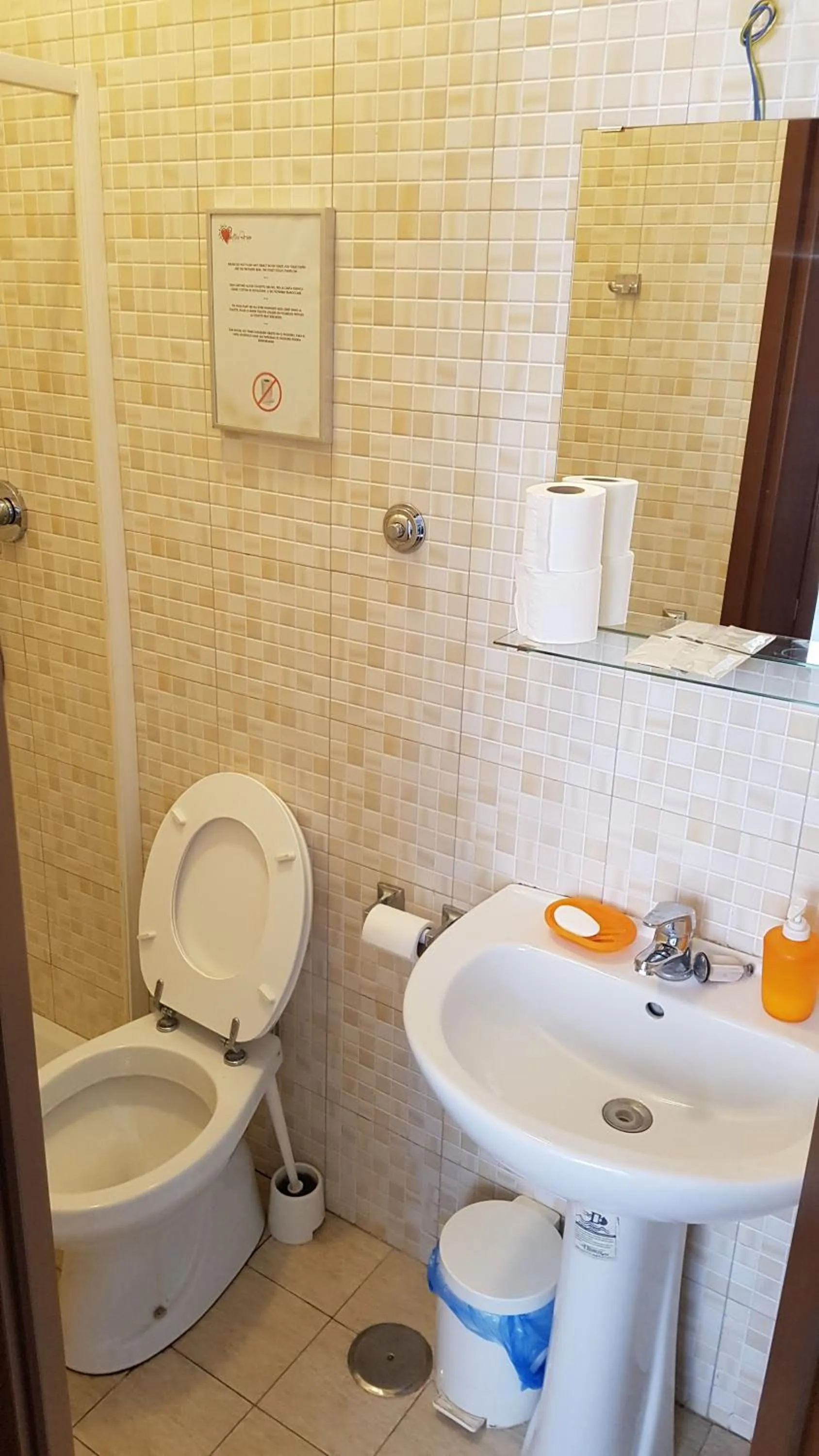 Meltin' Rome Guest House