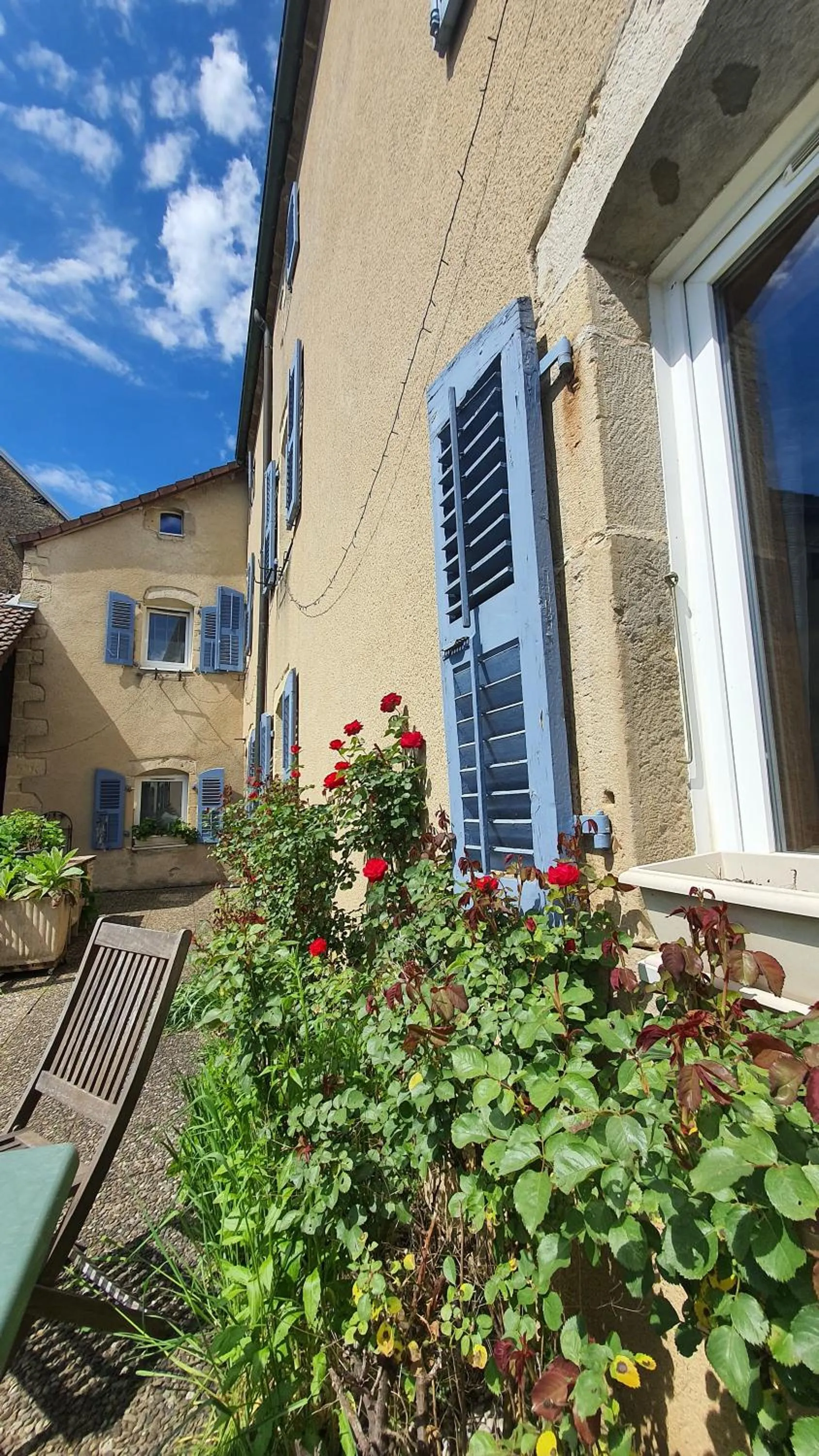 Property building in La Grange Des Roches Roses