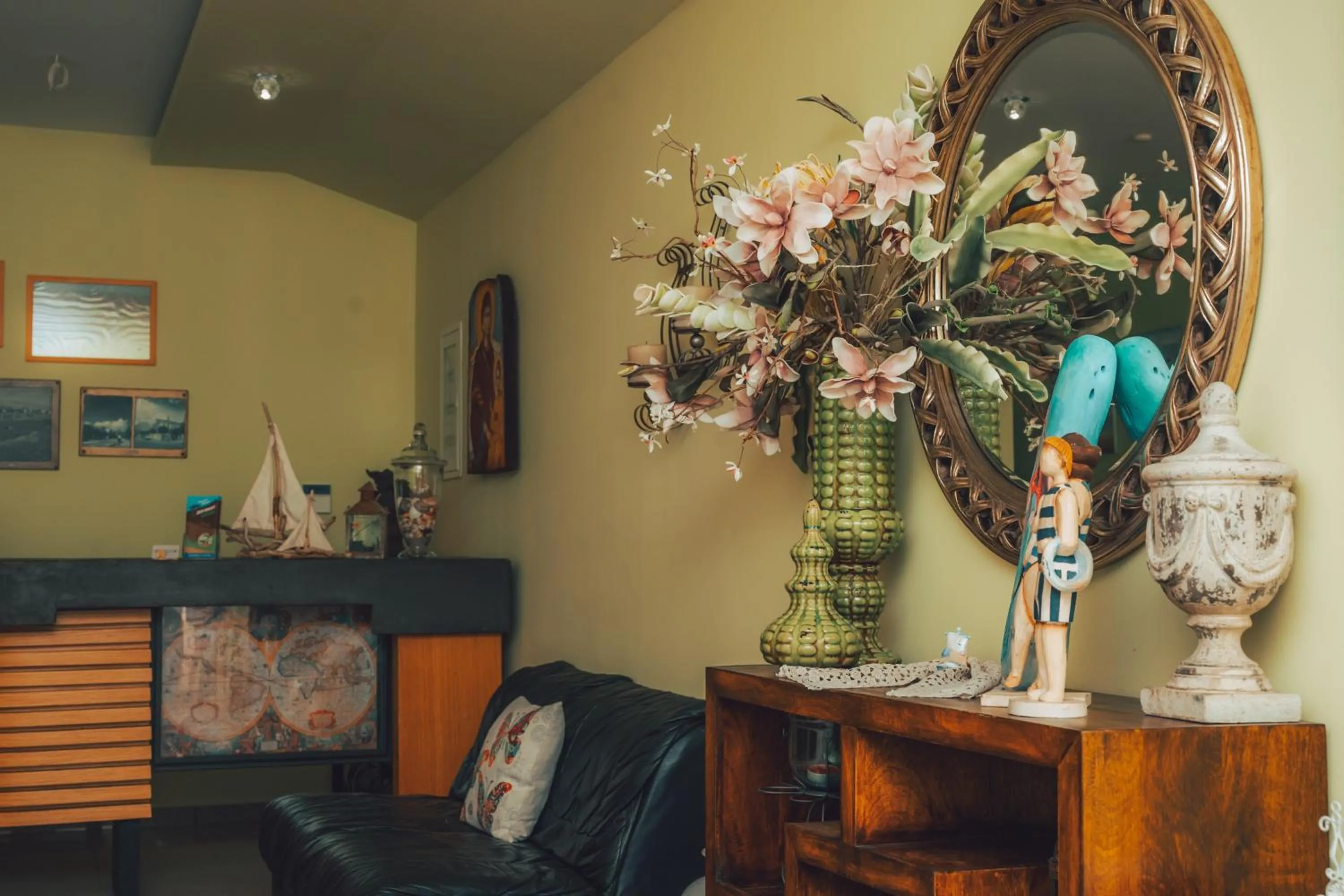 Dionysos Rooms