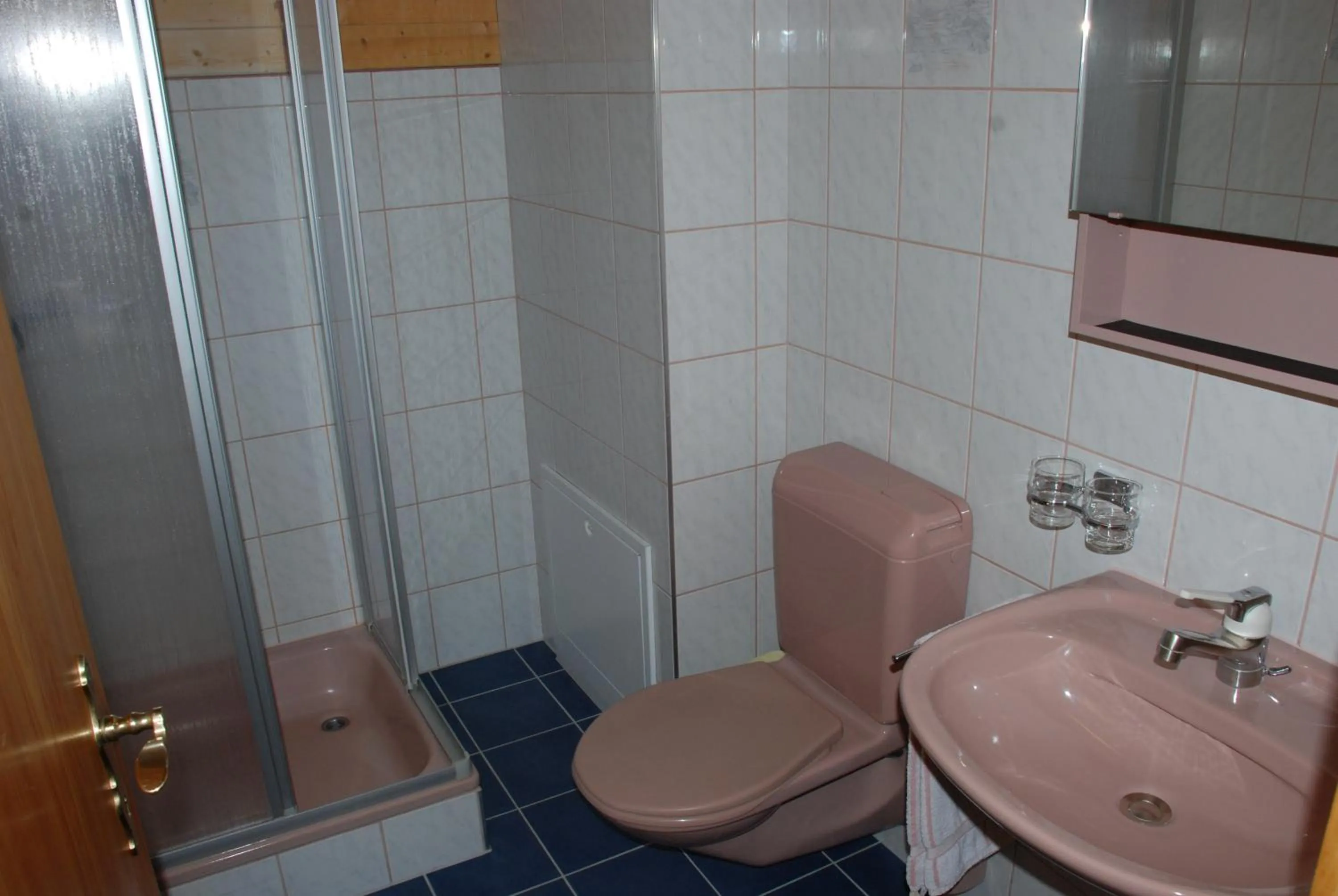 Appartment & Taxi Tirana