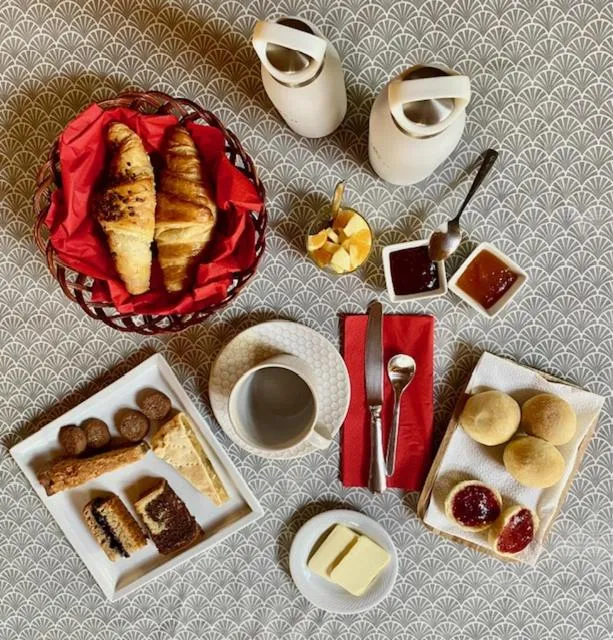 Breakfast in Residence Foyer D'Antan