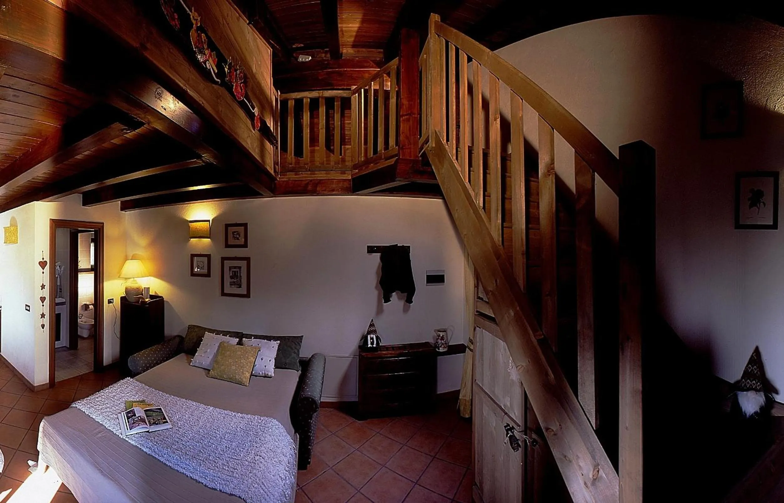 Bedroom, Bed in Residence Foyer D'Antan