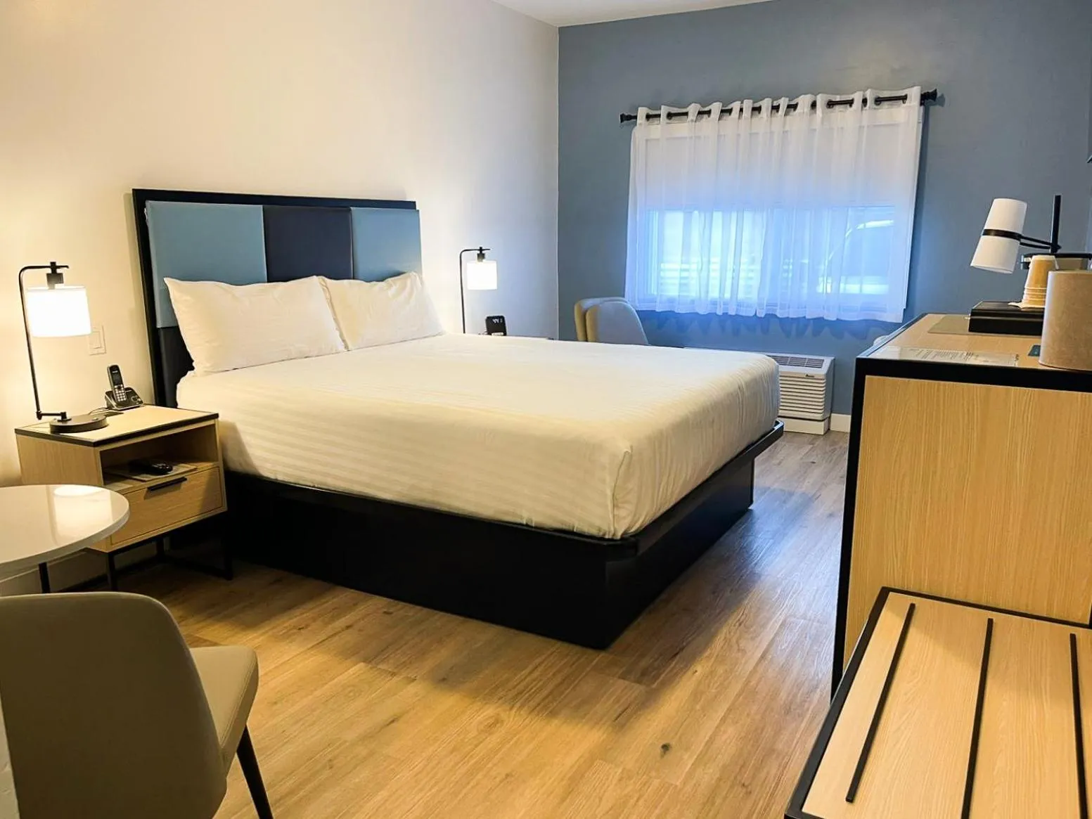 Bedroom, Bed in SKKY Hotel