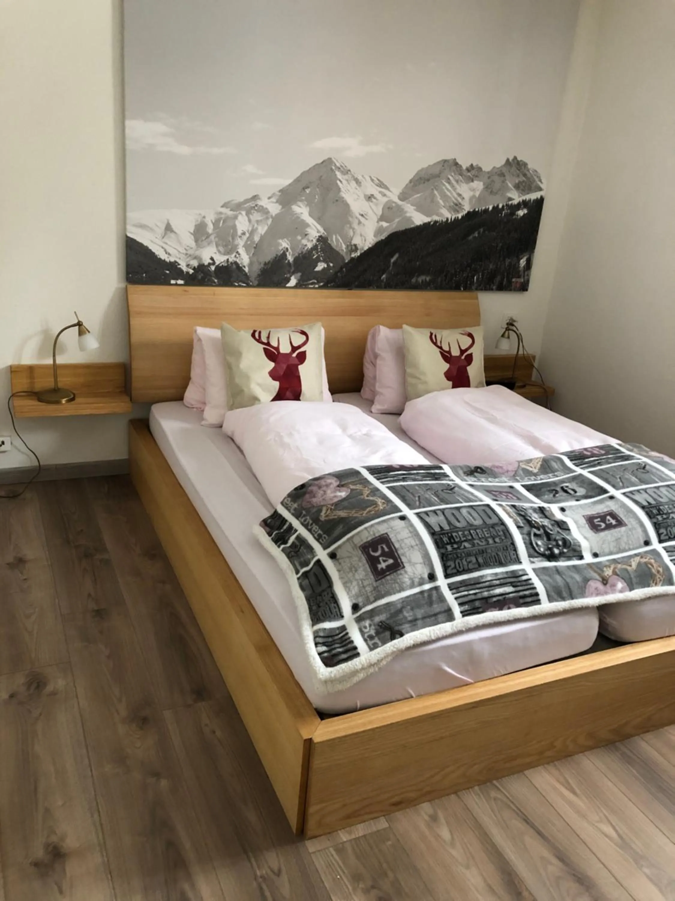 Bed in Mountain Lodge Sedrun
