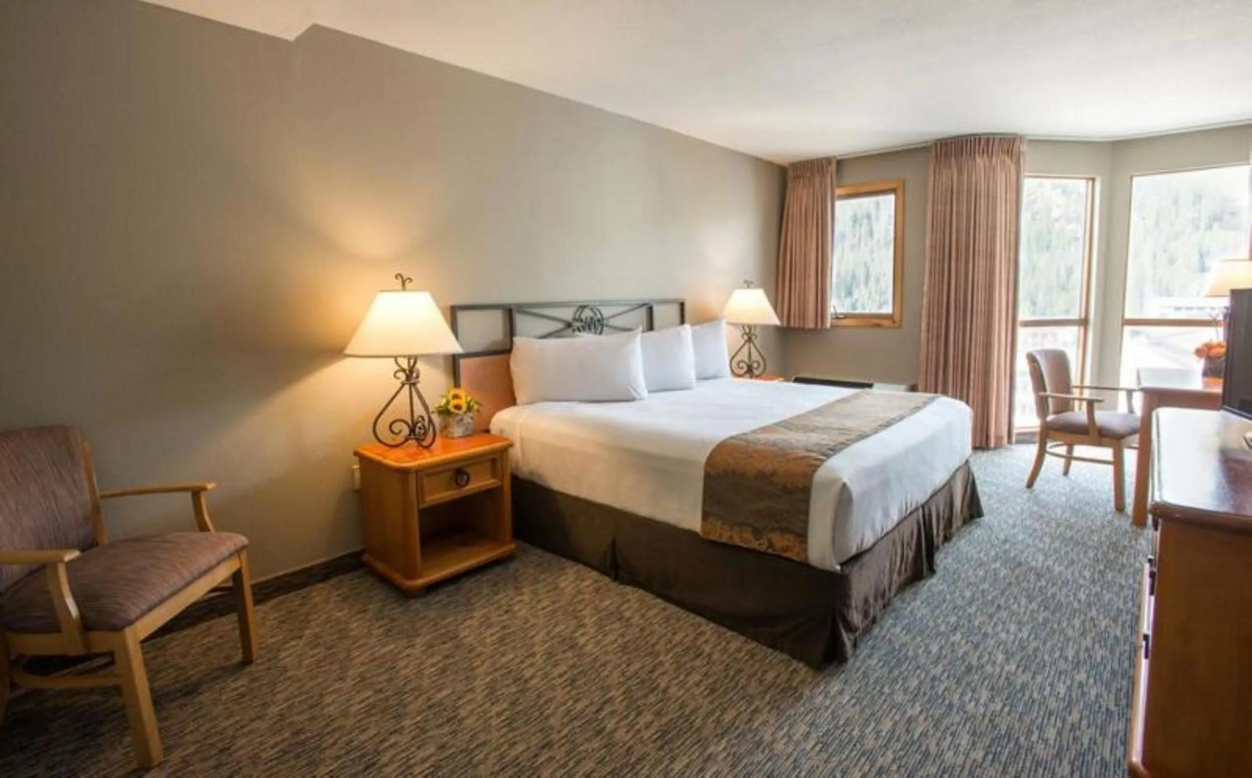 Bed in Winter Park Mountain Lodge