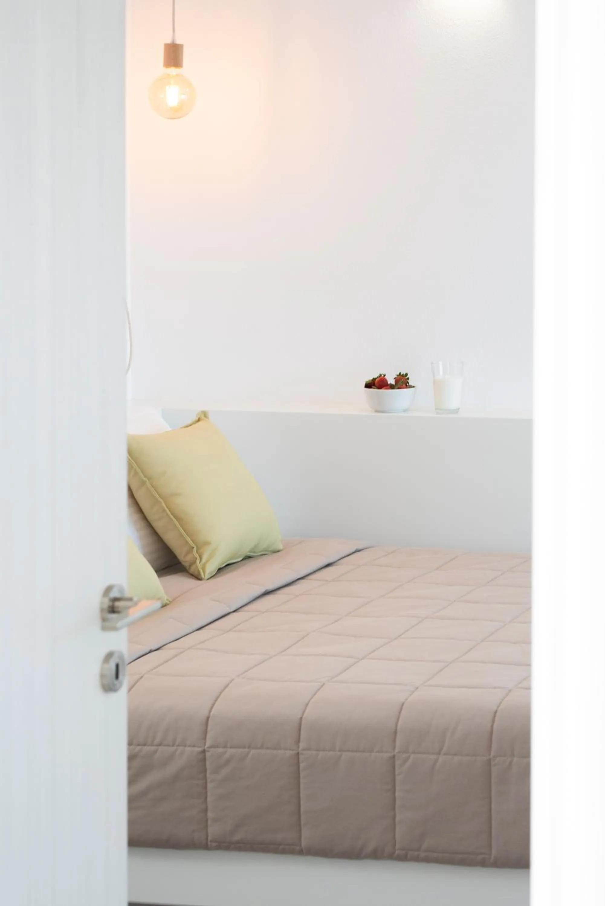 Bedroom, Bed in Valery Suites