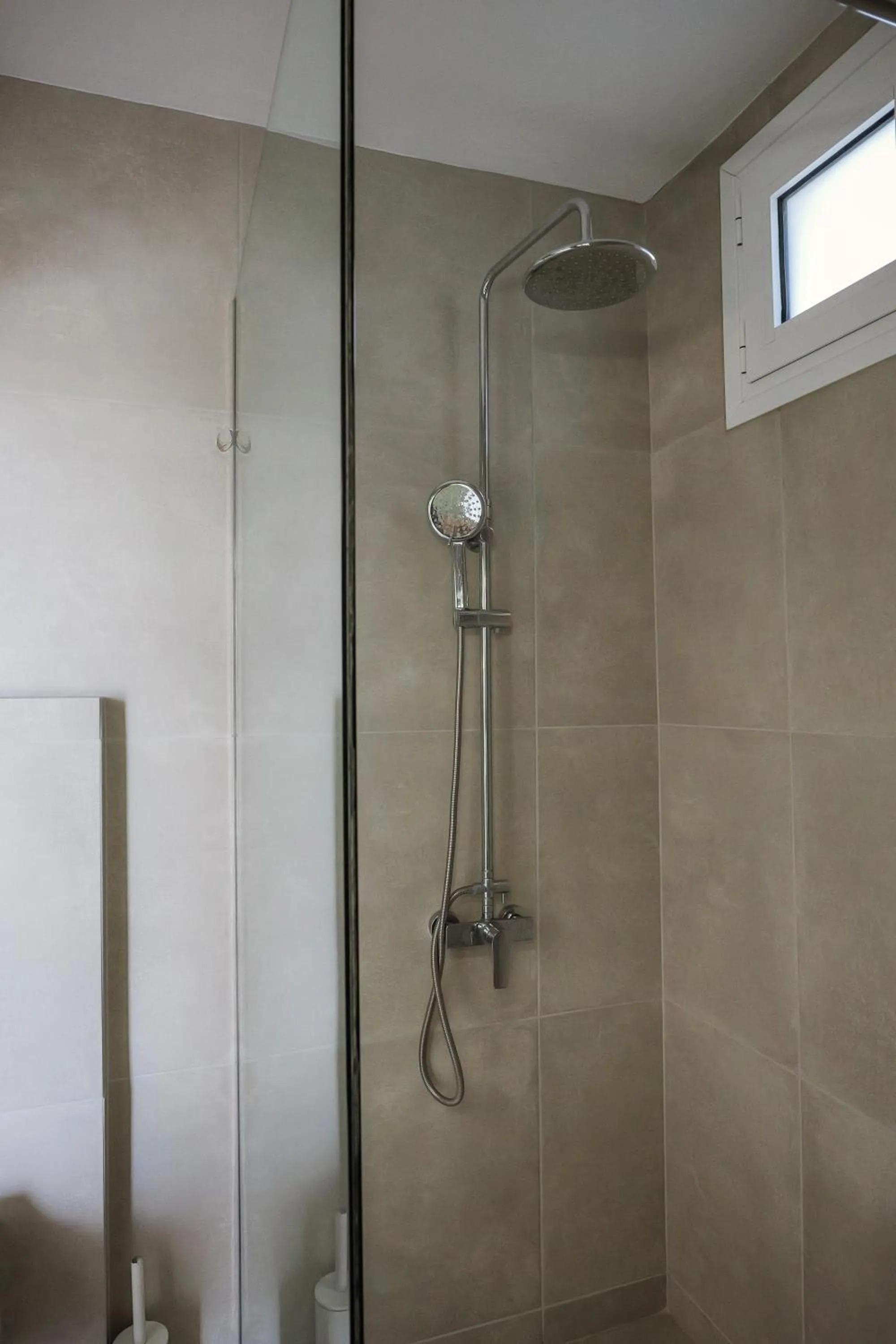 Bathroom in Valery Suites