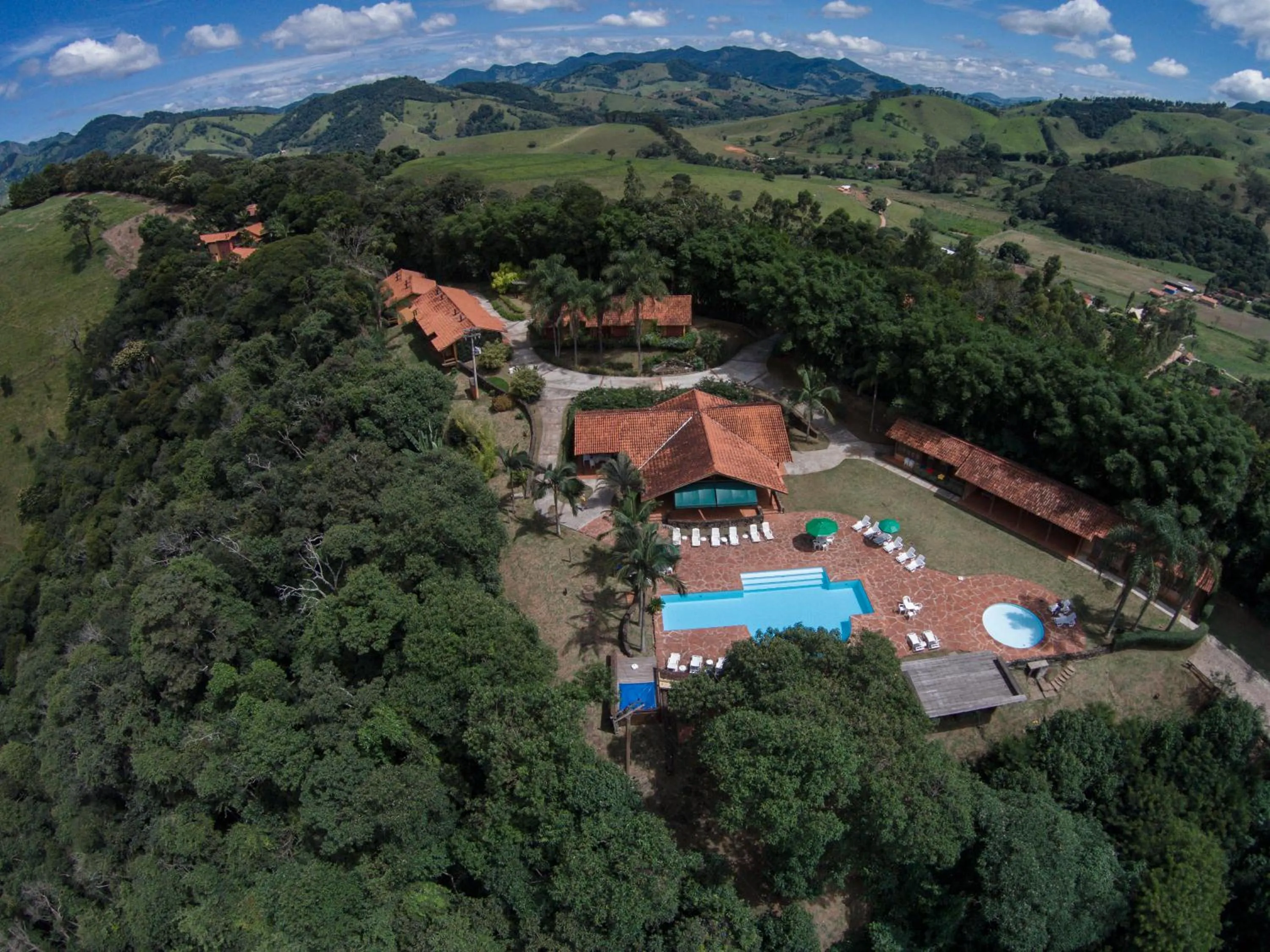 Swimming pool in Pousada do Quilombo