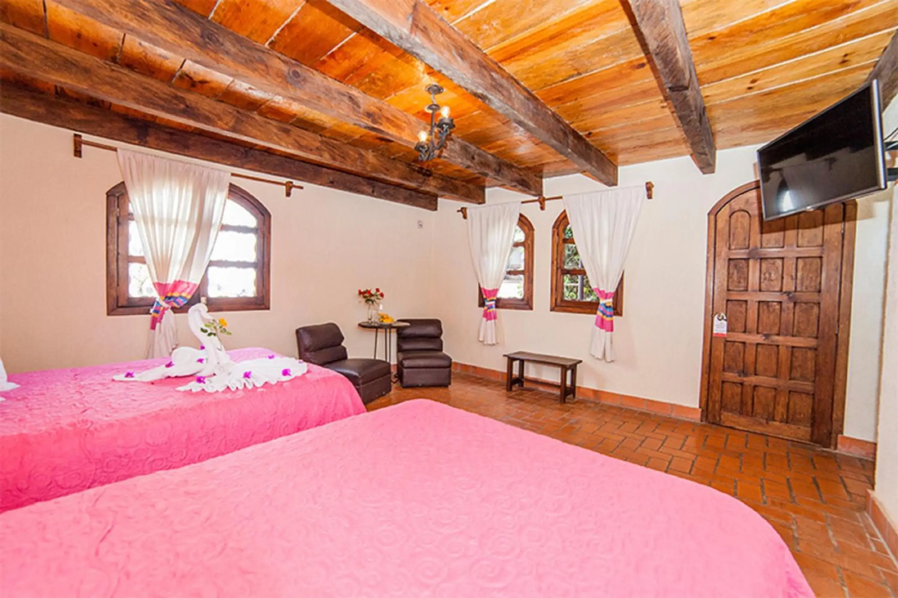 Double Room with Two Double Beds in Hotel Jovel Double Room with Two Double Beds in Hotel Jovel