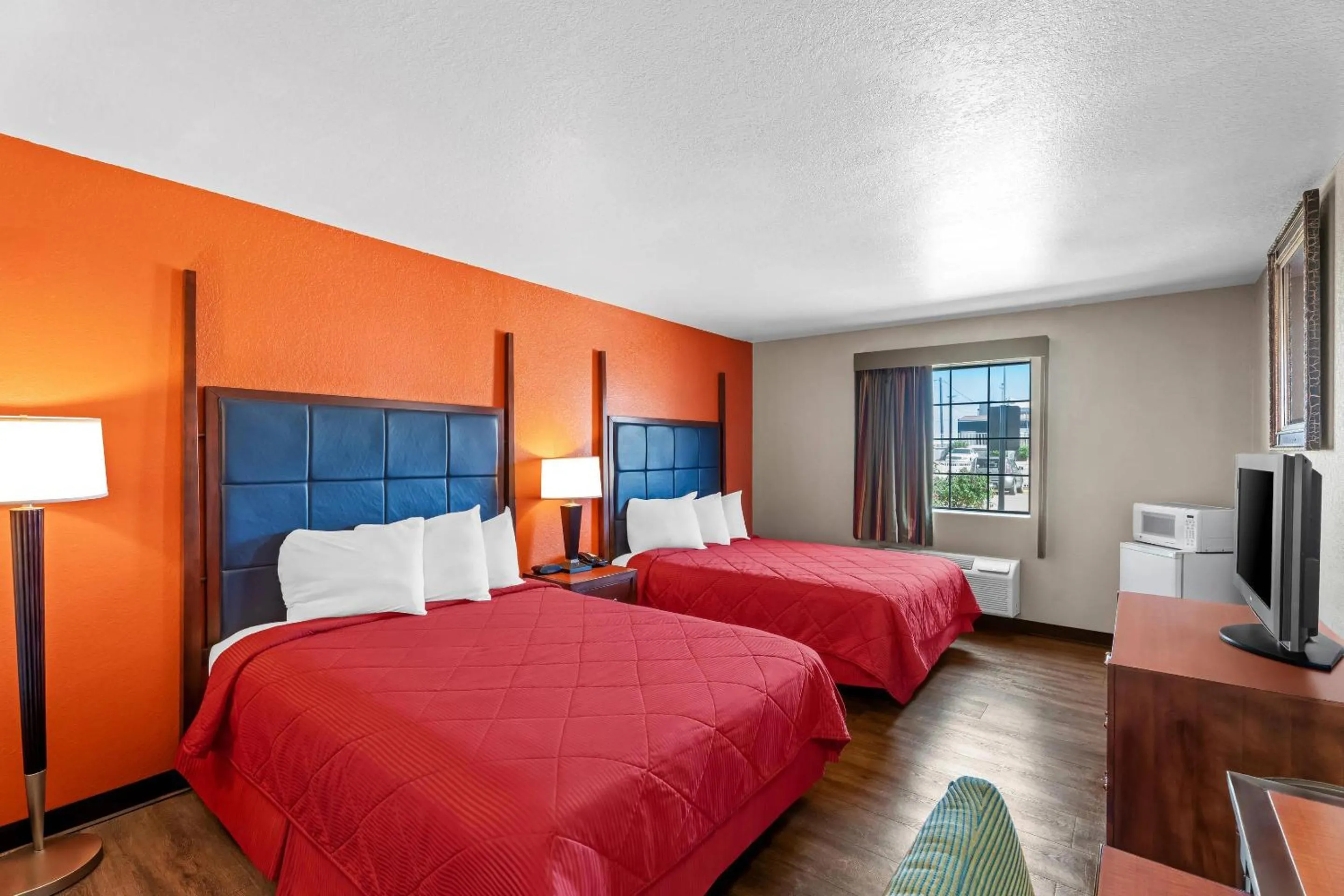 Bedroom, Bed in Rodeway Inn