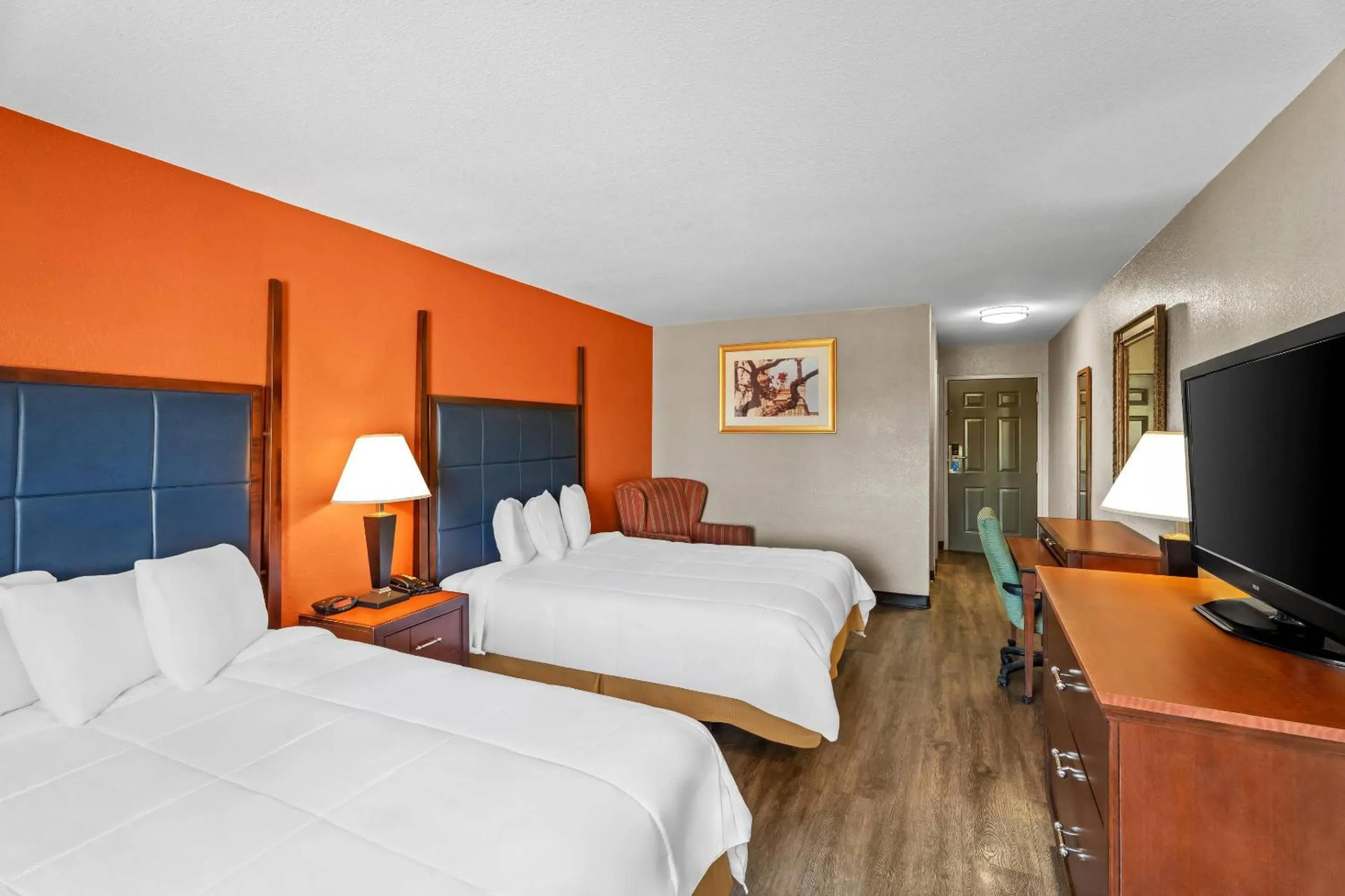 Bedroom, Bed in Rodeway Inn