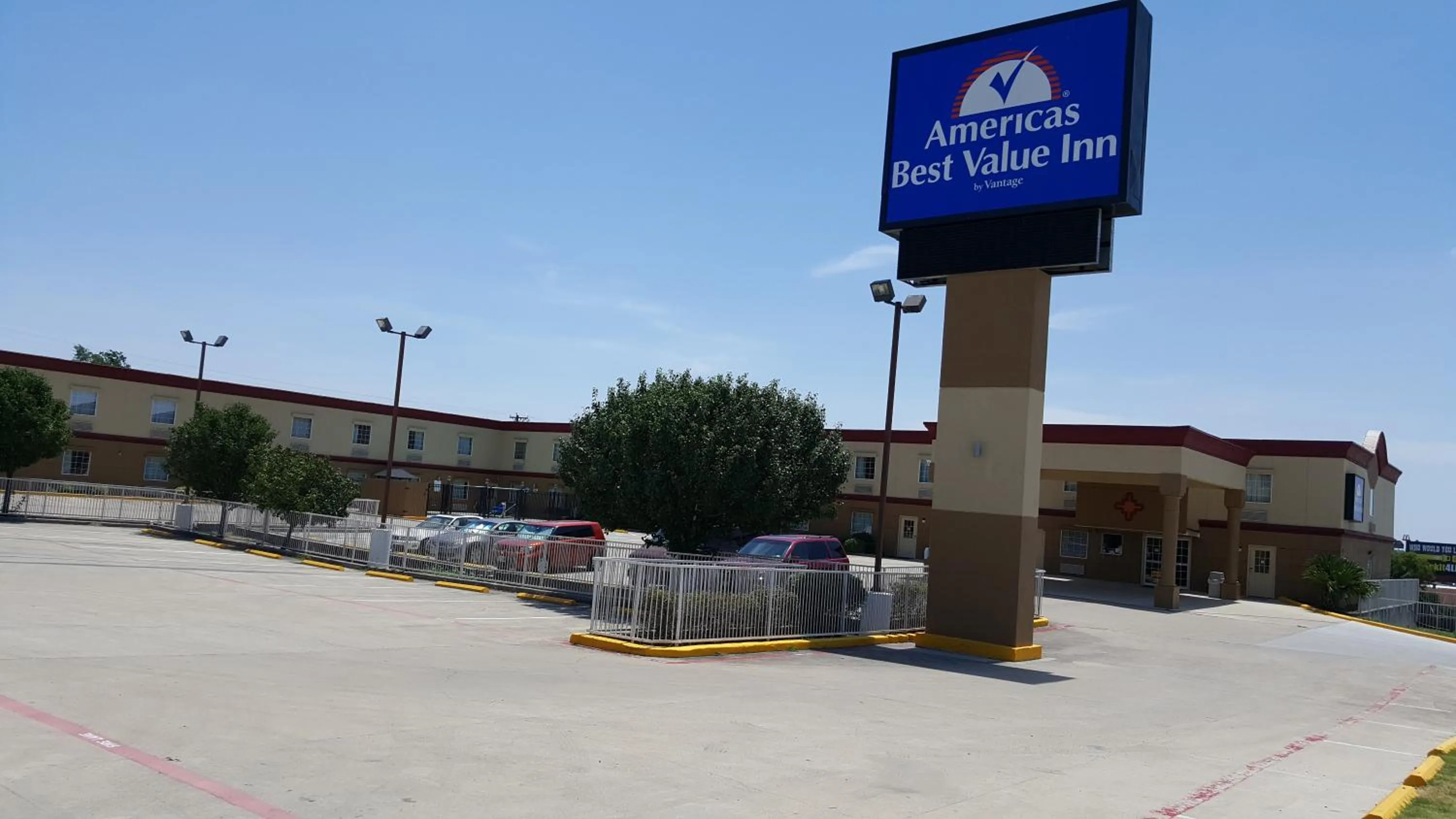 Property building in Americas Best Value Inn - Temple