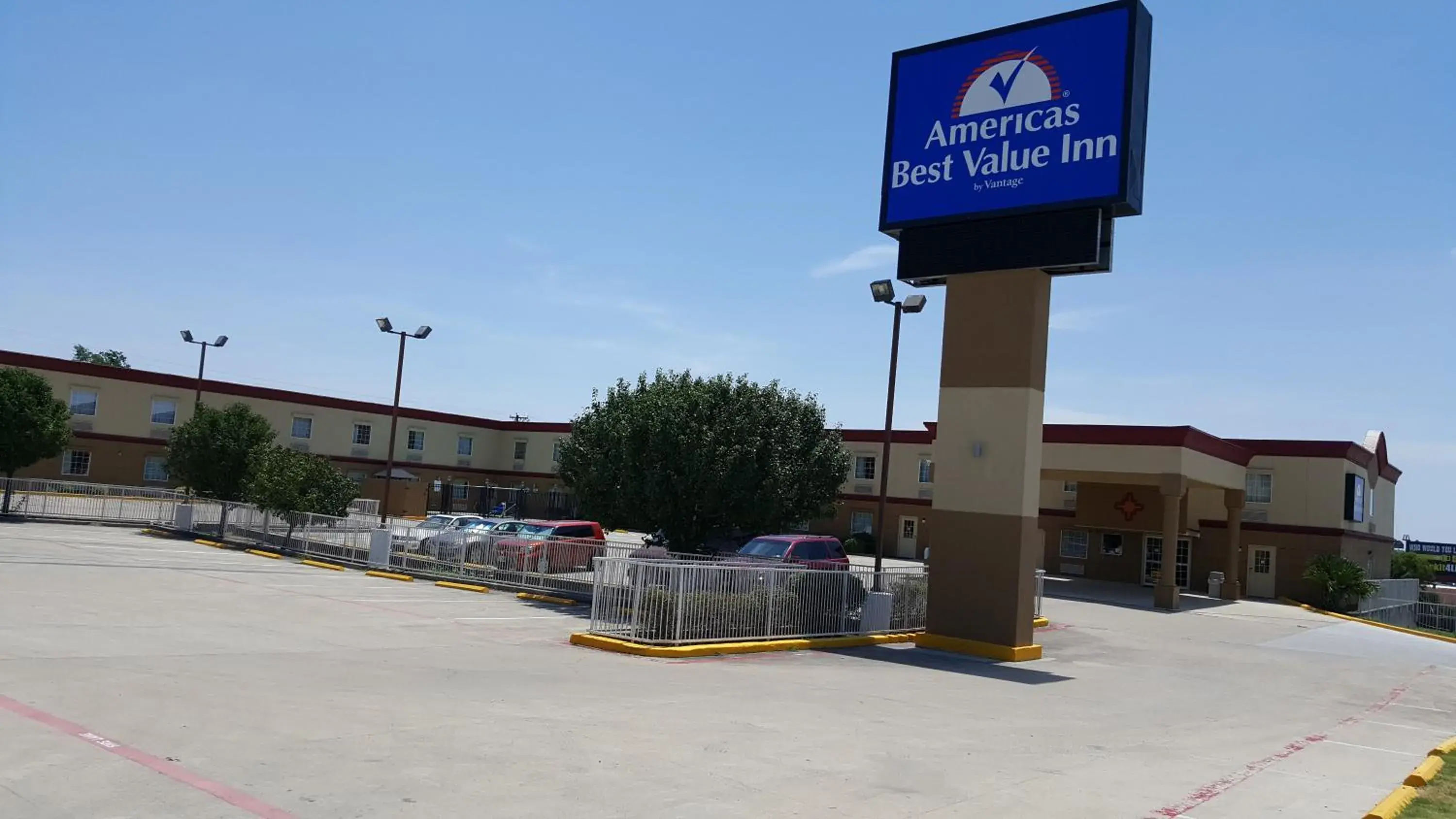 Property building in Americas Best Value Inn - Temple Property building in Americas Best Value Inn - Temple