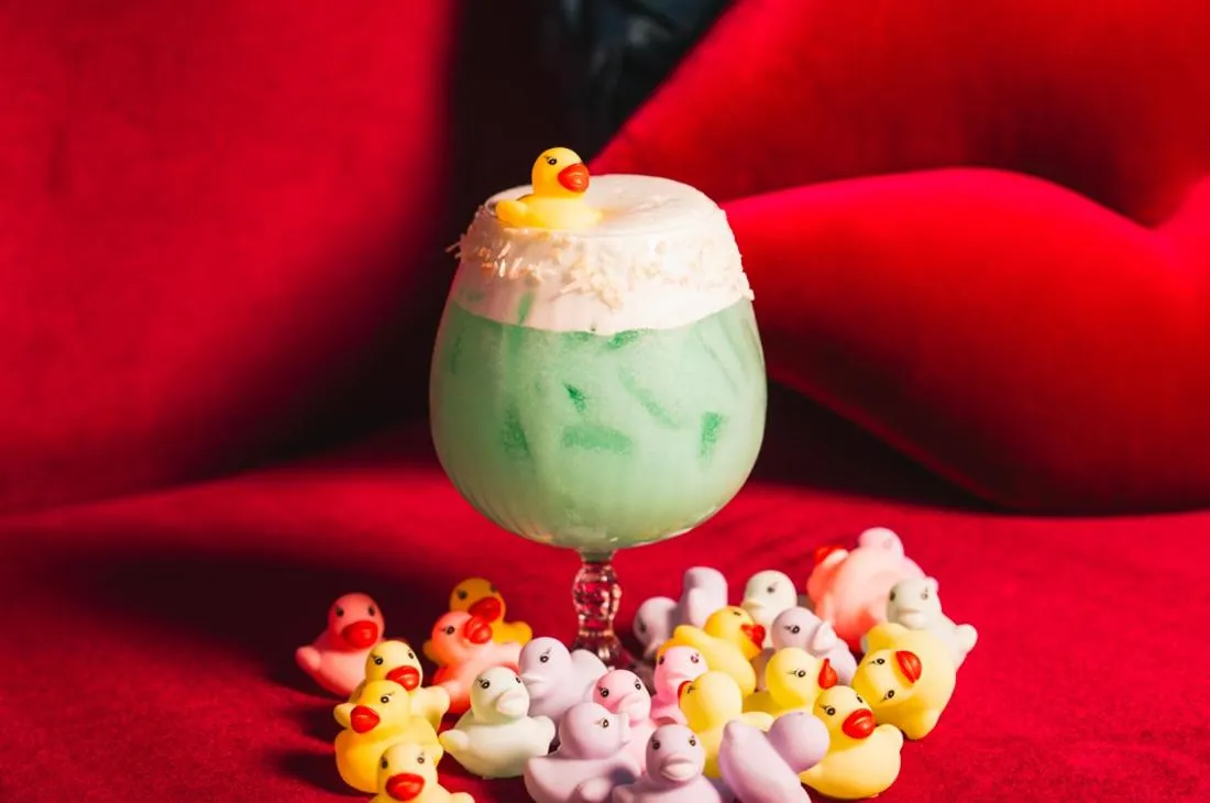 Lounge or bar in Monsieur Jean - Hôtel Particulier