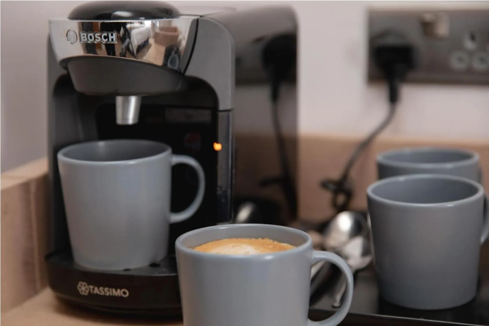 Coffee/tea facilities in The Vanguard York - Private Residence