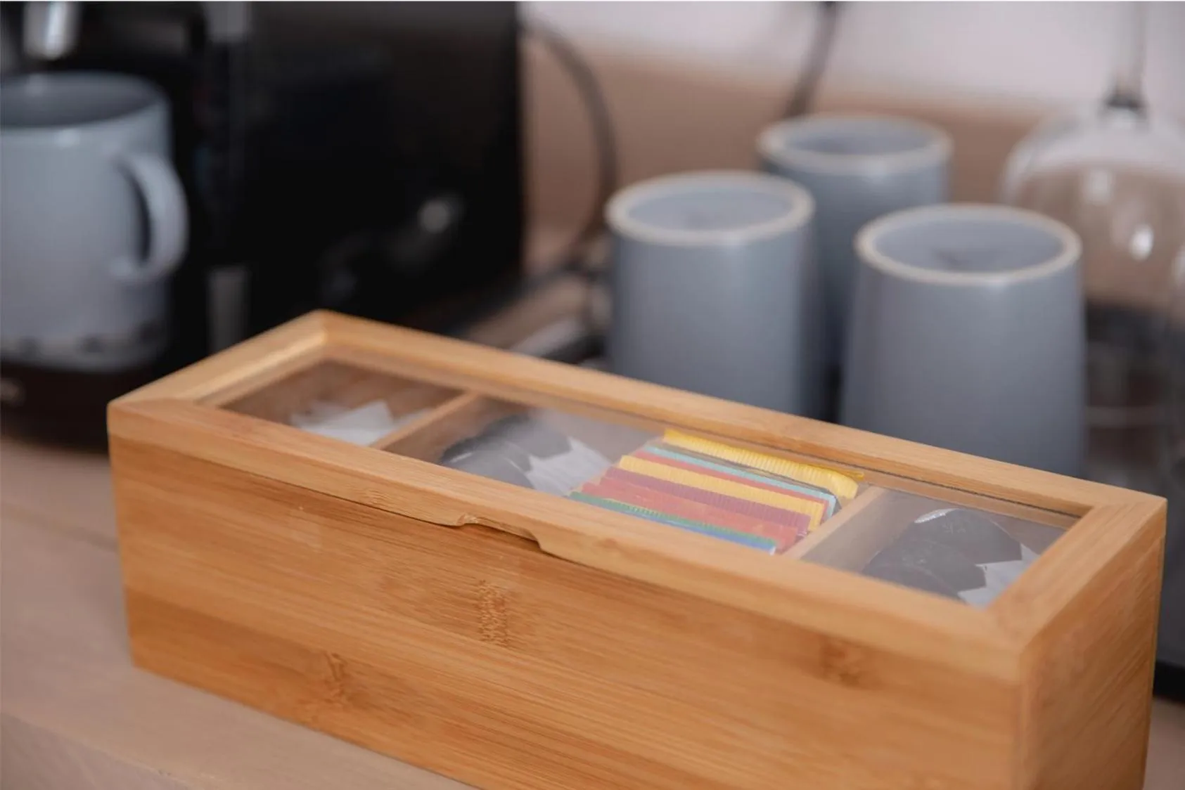 Coffee/tea facilities in The Vanguard York - Private Residence