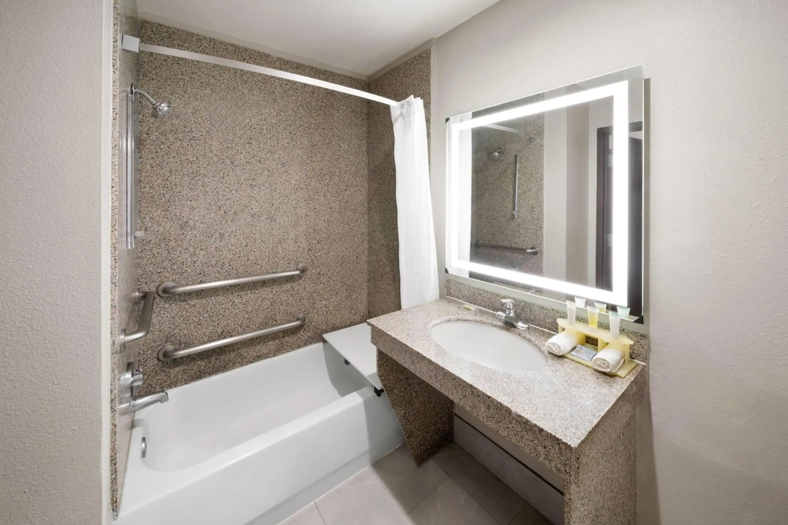 King Suite with Mobility Access and Bathtub with Grab Bars, Non-Smoking in Days Inn & Suites by Wyndham Sam Houston Tollway King Suite with Mobility Access and Bathtub with Grab Bars, Non-Smoking in Days Inn & Suites by Wyndham Sam Houston Tollway