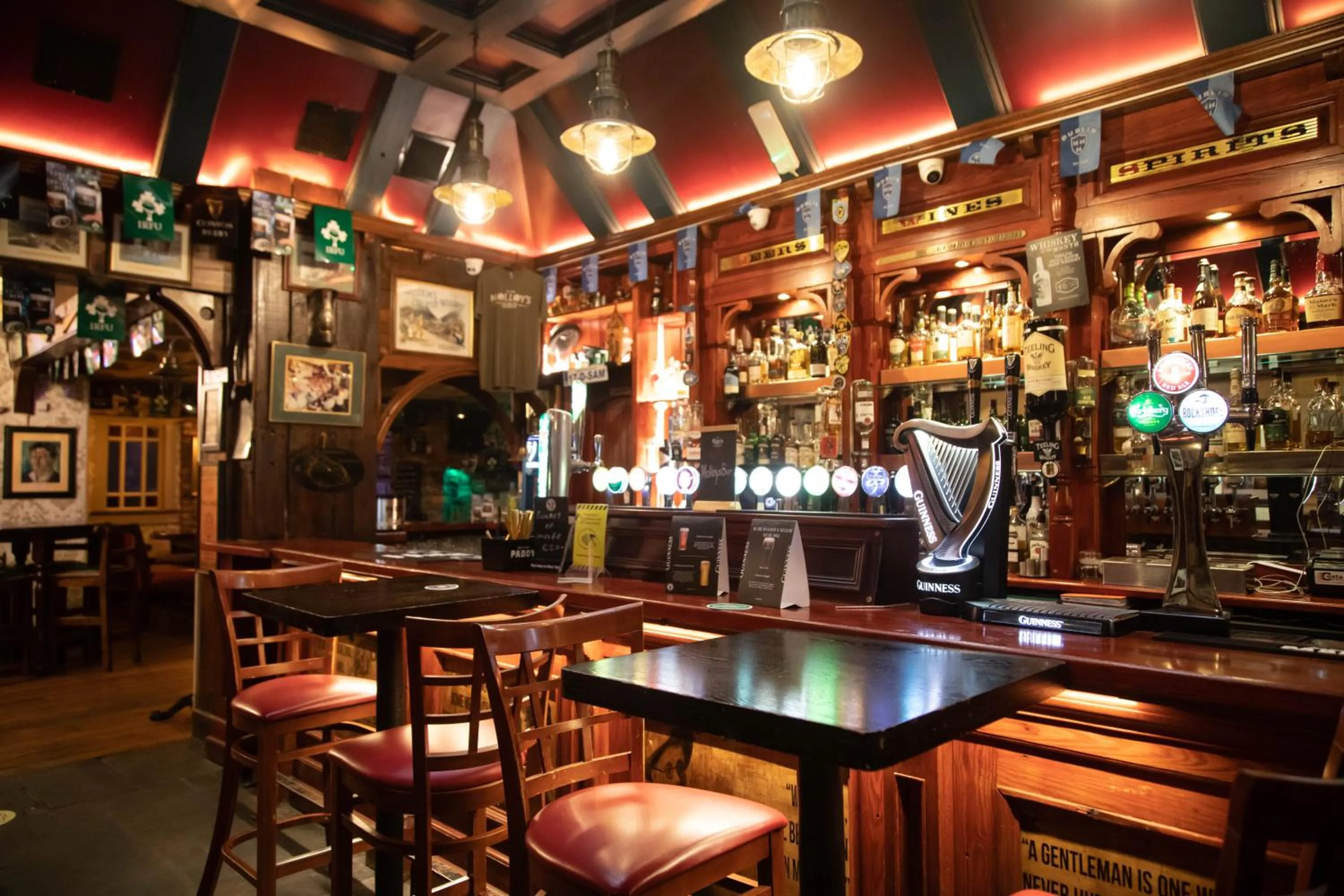 Property building in Molloys Apartments