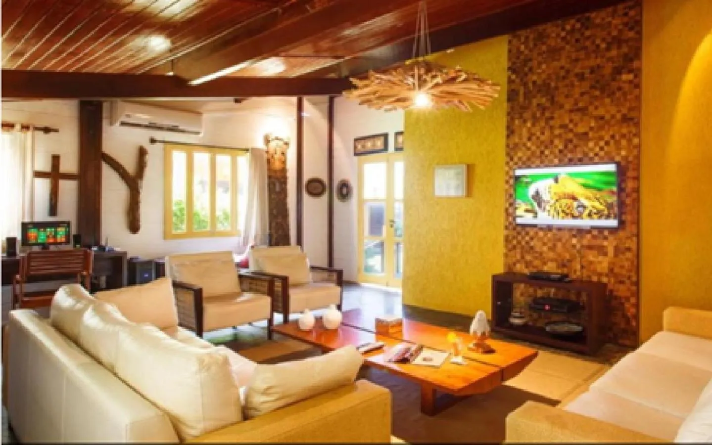 Seating area in Pousada Canto do Porto