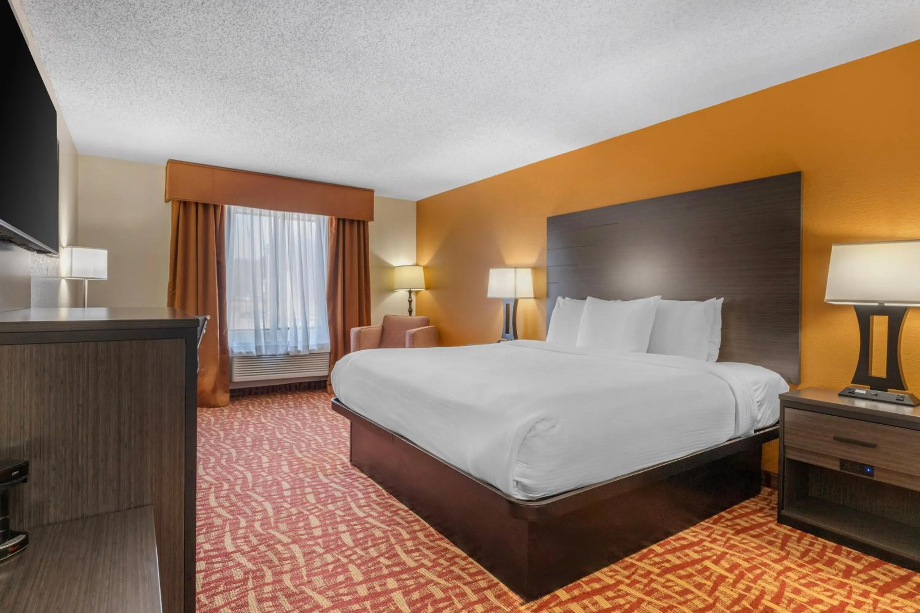 Photo of the whole room, Bed in Best Western Aspen Hotel