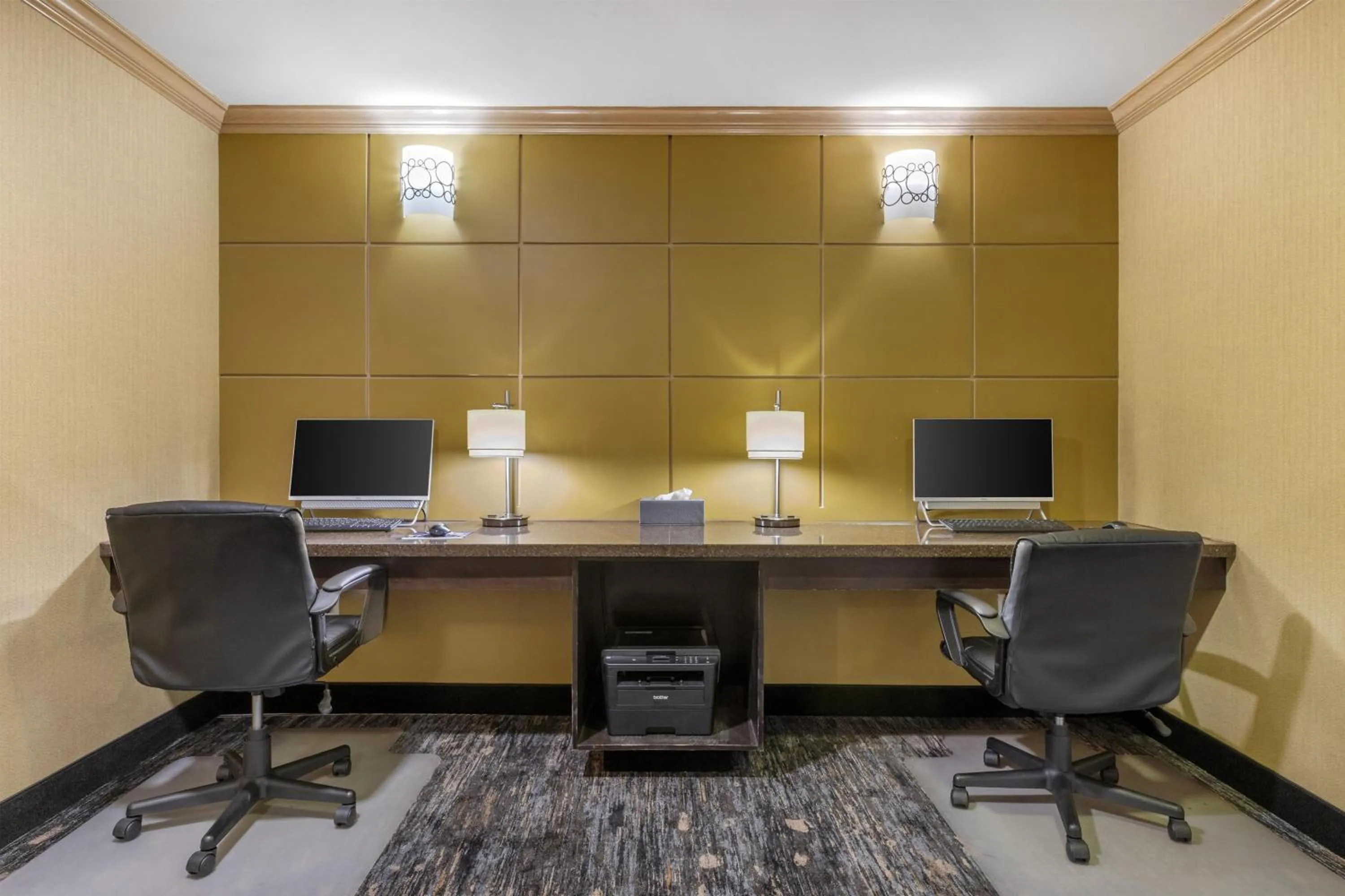 Business facilities in Best Western Aspen Hotel