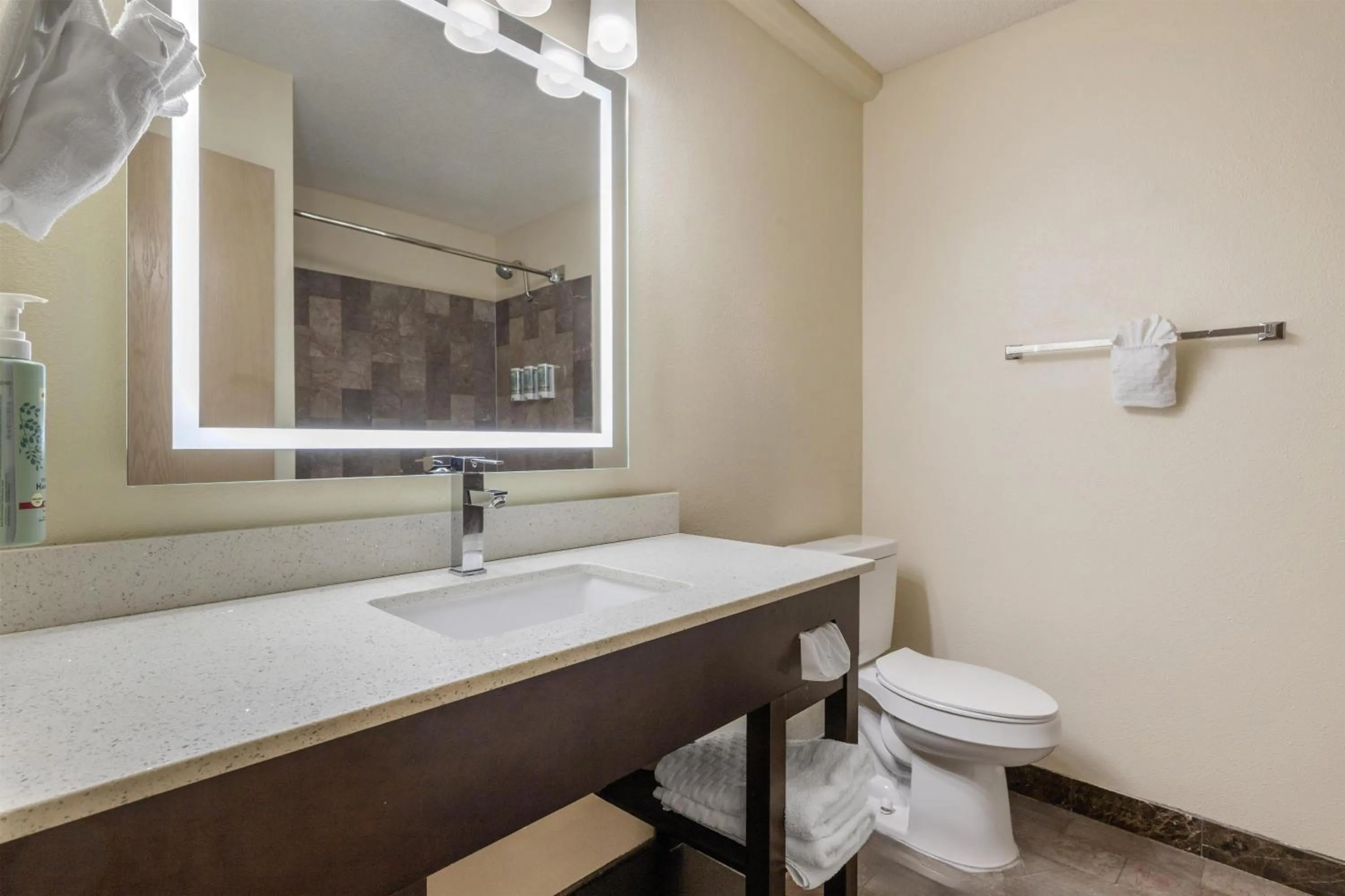 Bathroom in Best Western Aspen Hotel