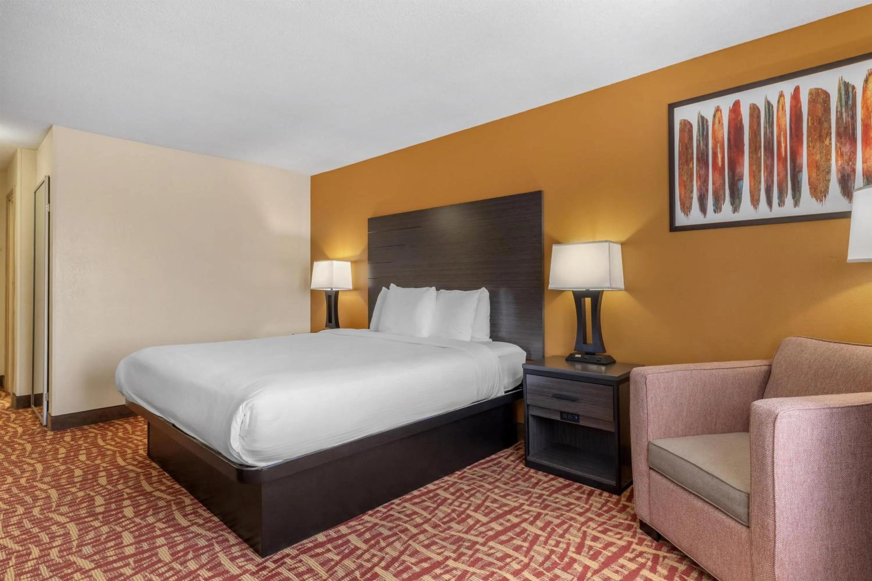 Bedroom, Bed in Best Western Aspen Hotel