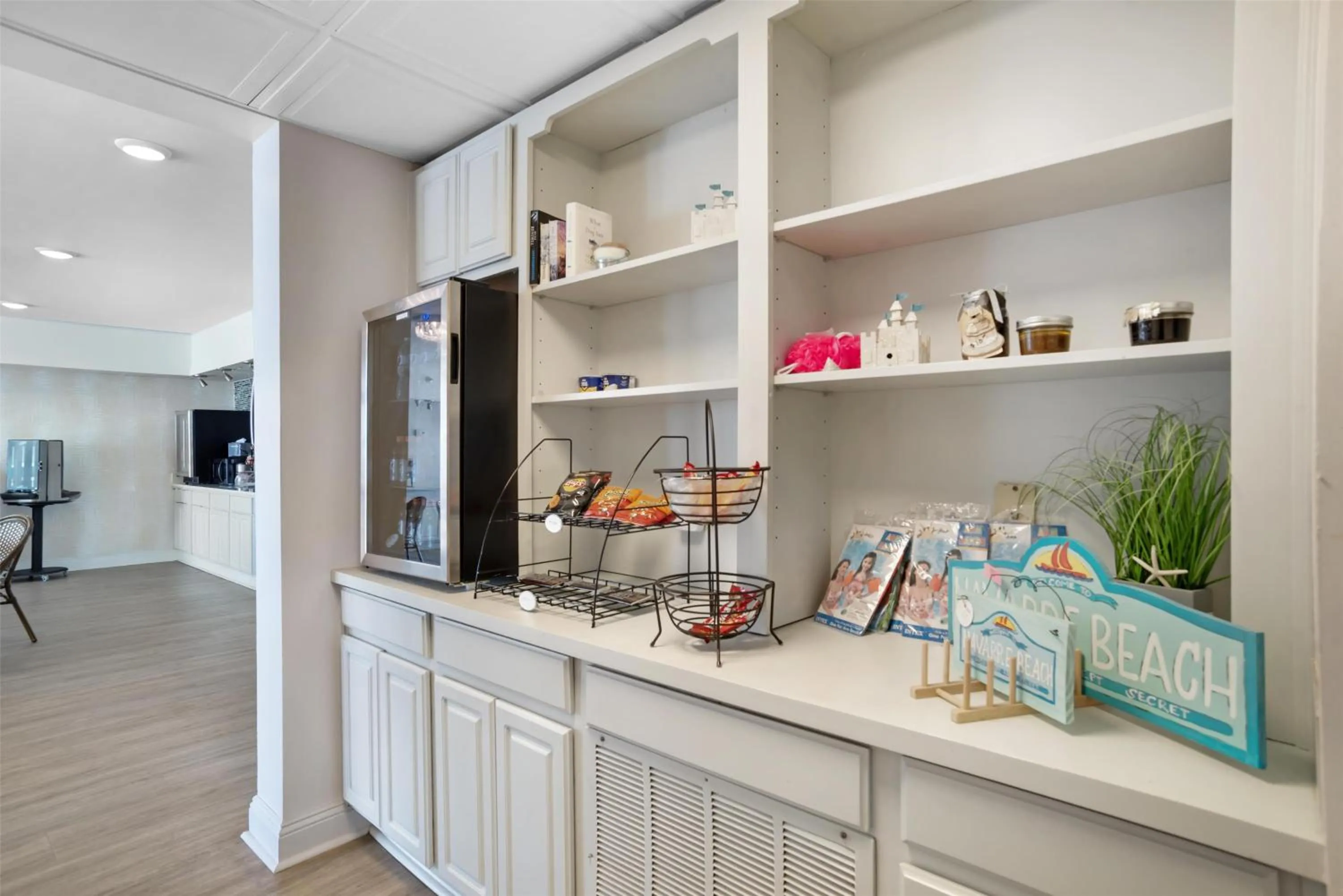 Breakfast in Best Western Navarre Waterfront