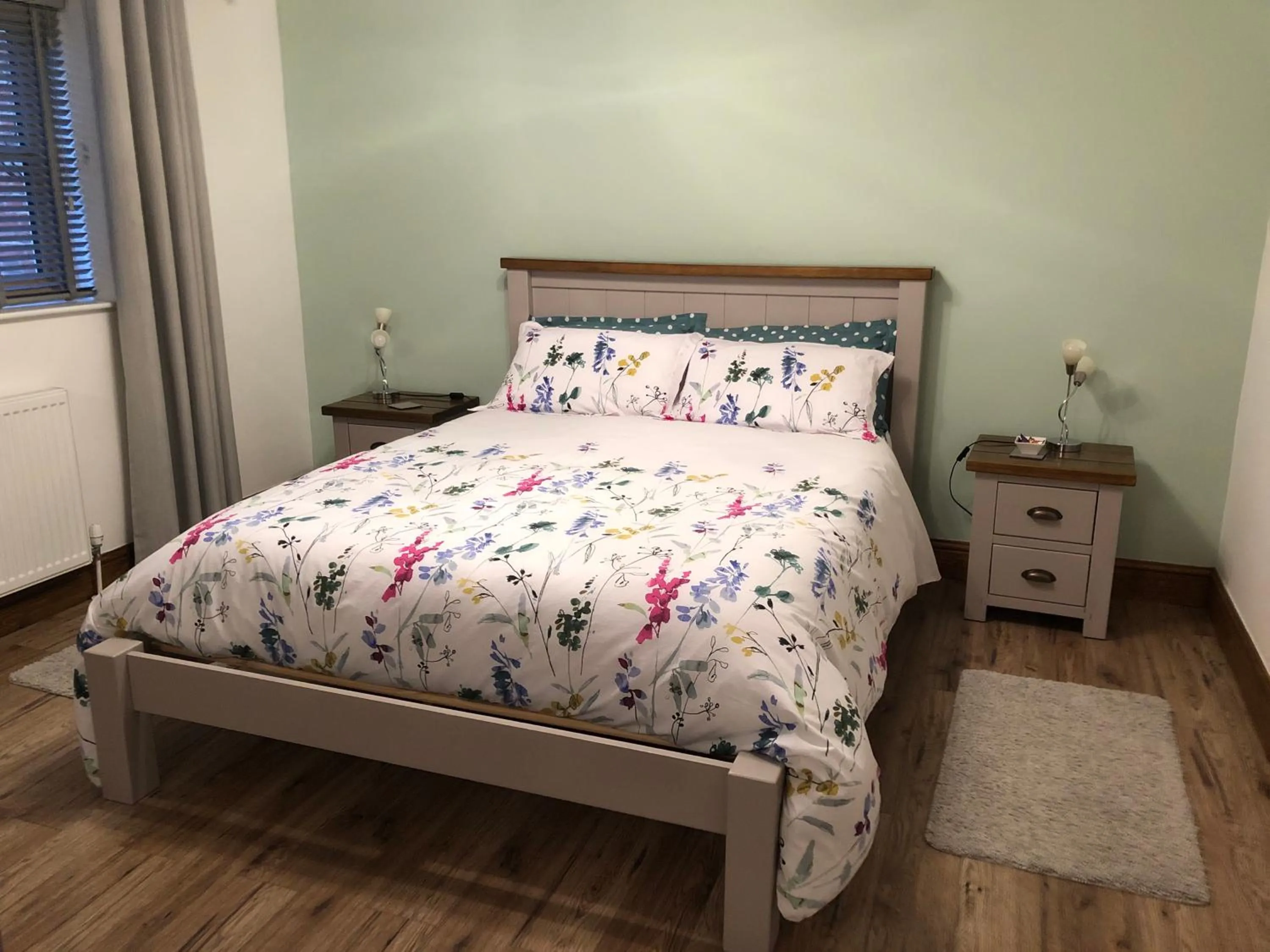 Bedroom, Bed in Grove Barn Bed and Breakfast