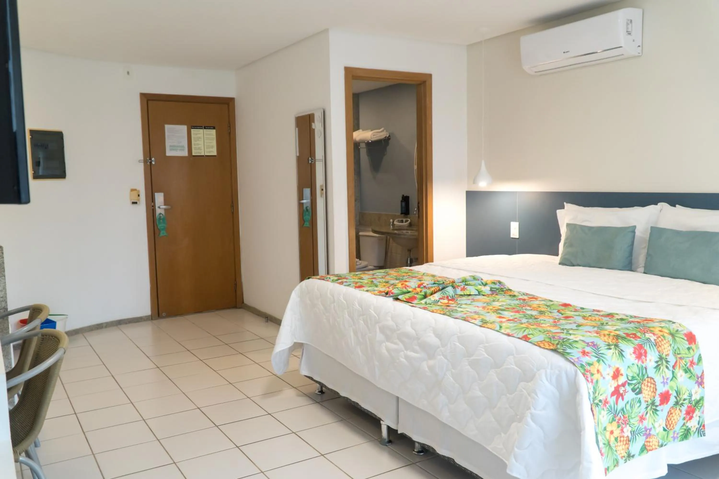 Bedroom, Bed in Marulhos Resort by MAI