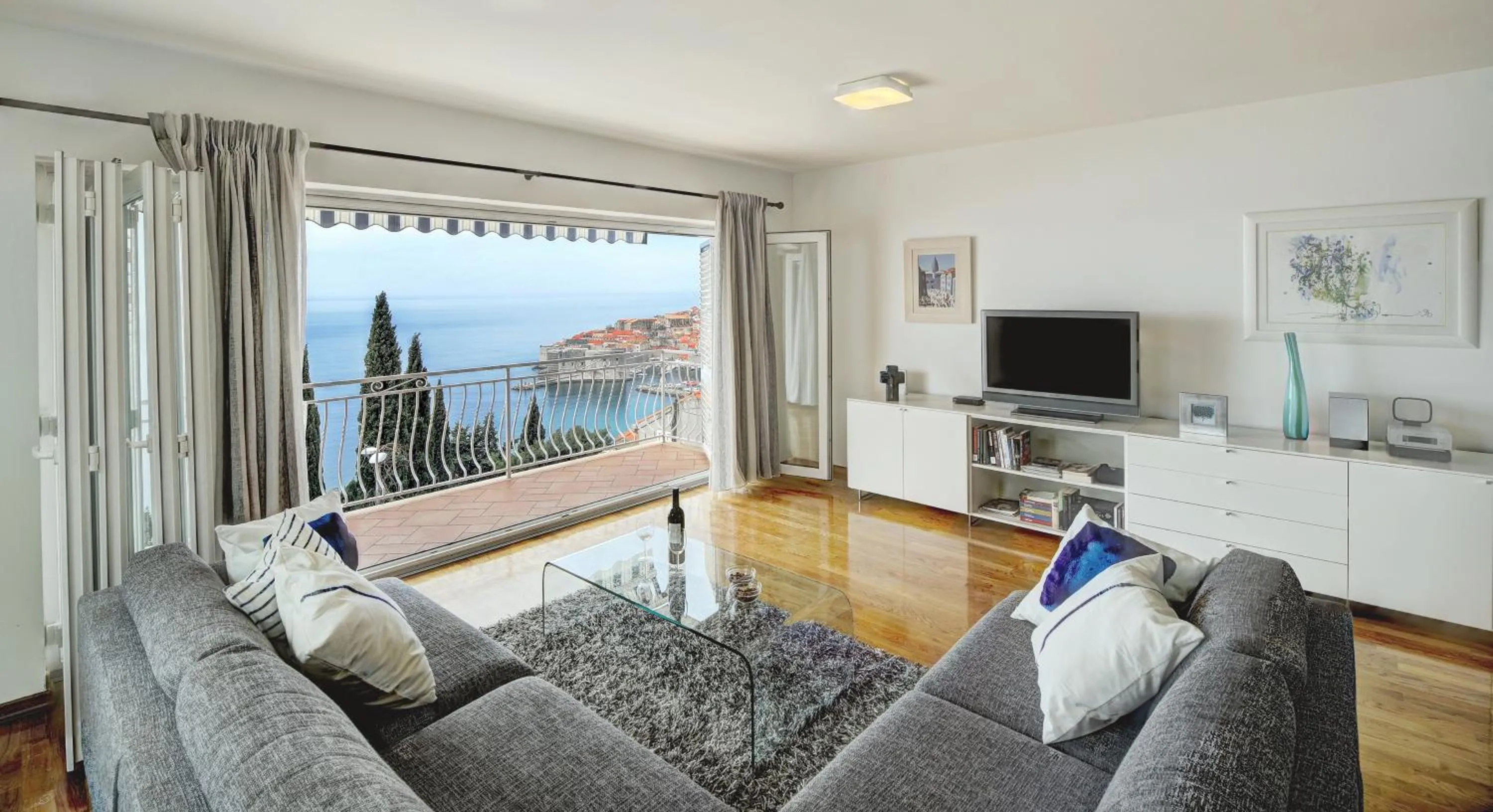Apartment 330