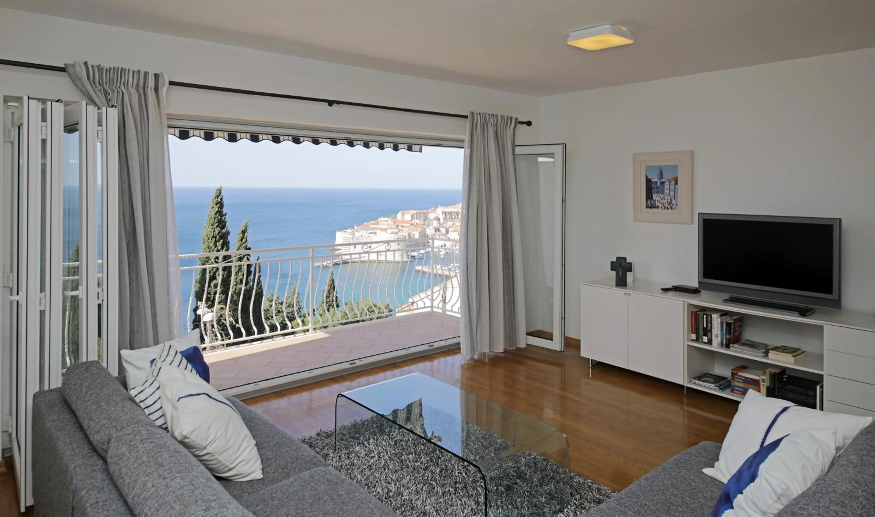 Apartment 330