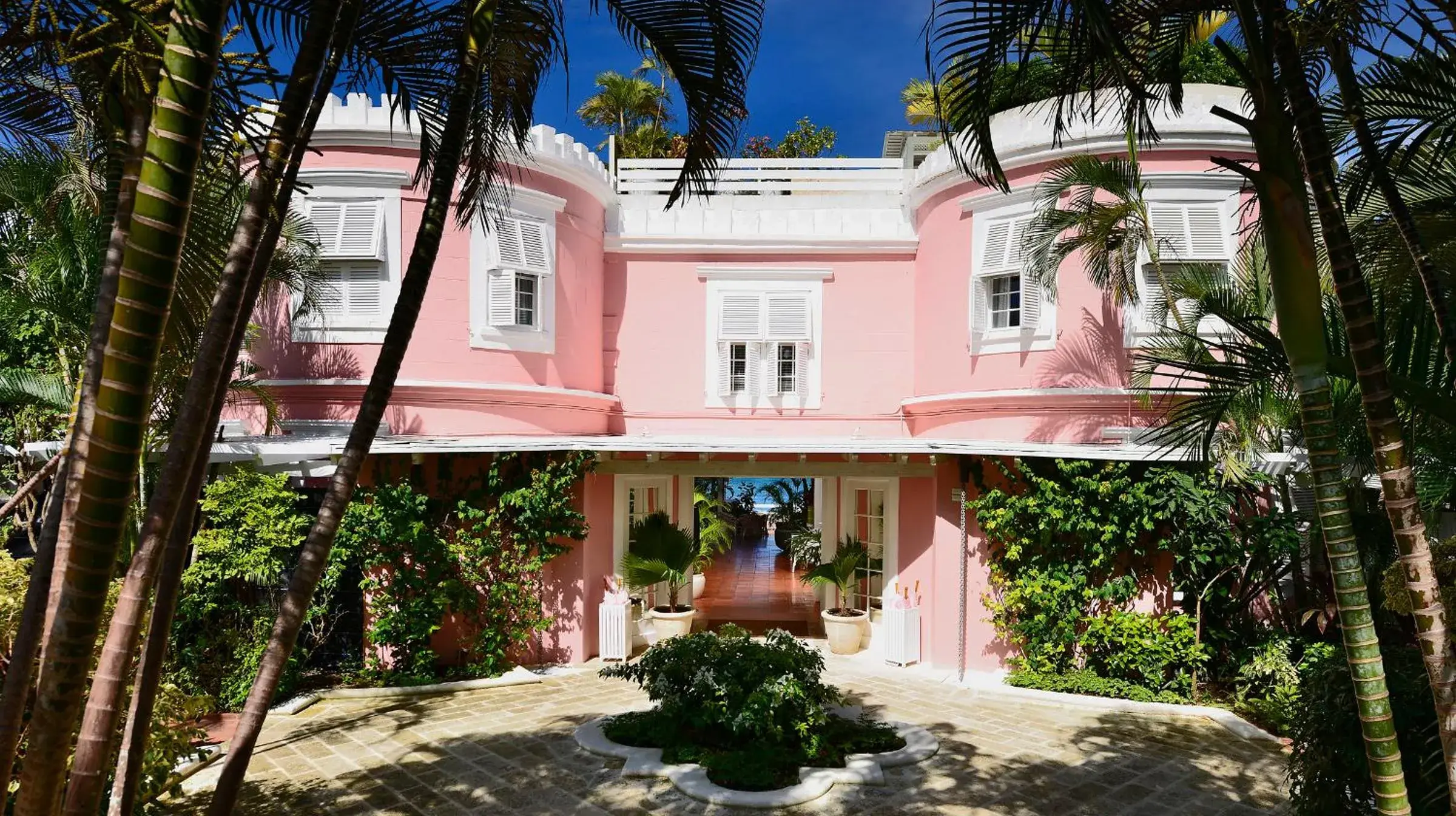 Property building in Cobblers Cove - Barbados Property building in Cobblers Cove - Barbados