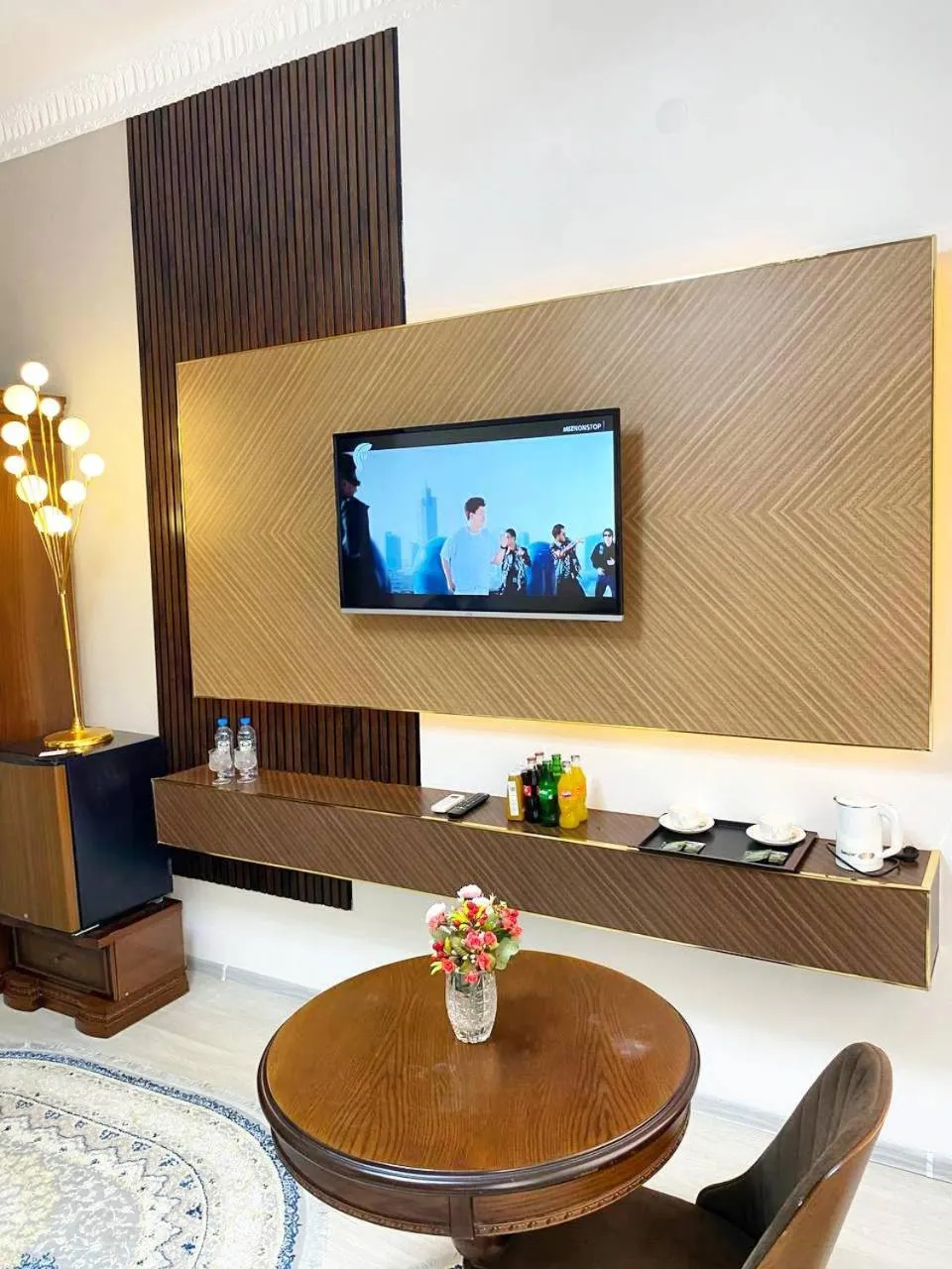 TV and multimedia in Hotel KARAVAN