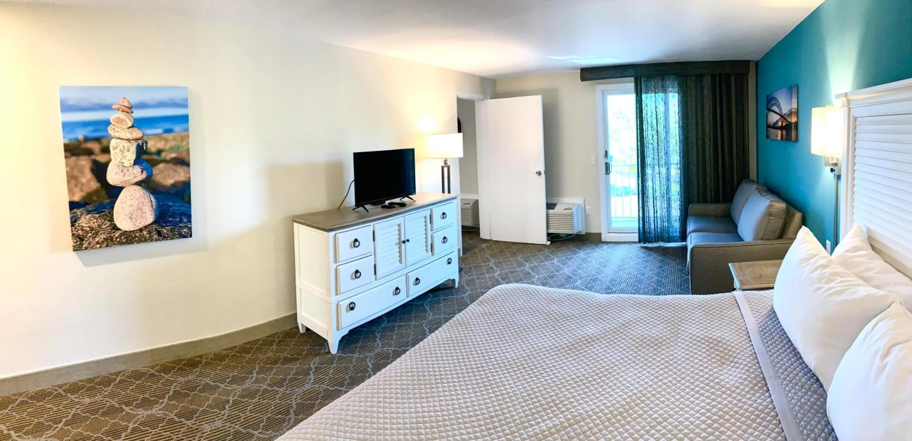 Bedroom, Bed in Riverview Resort