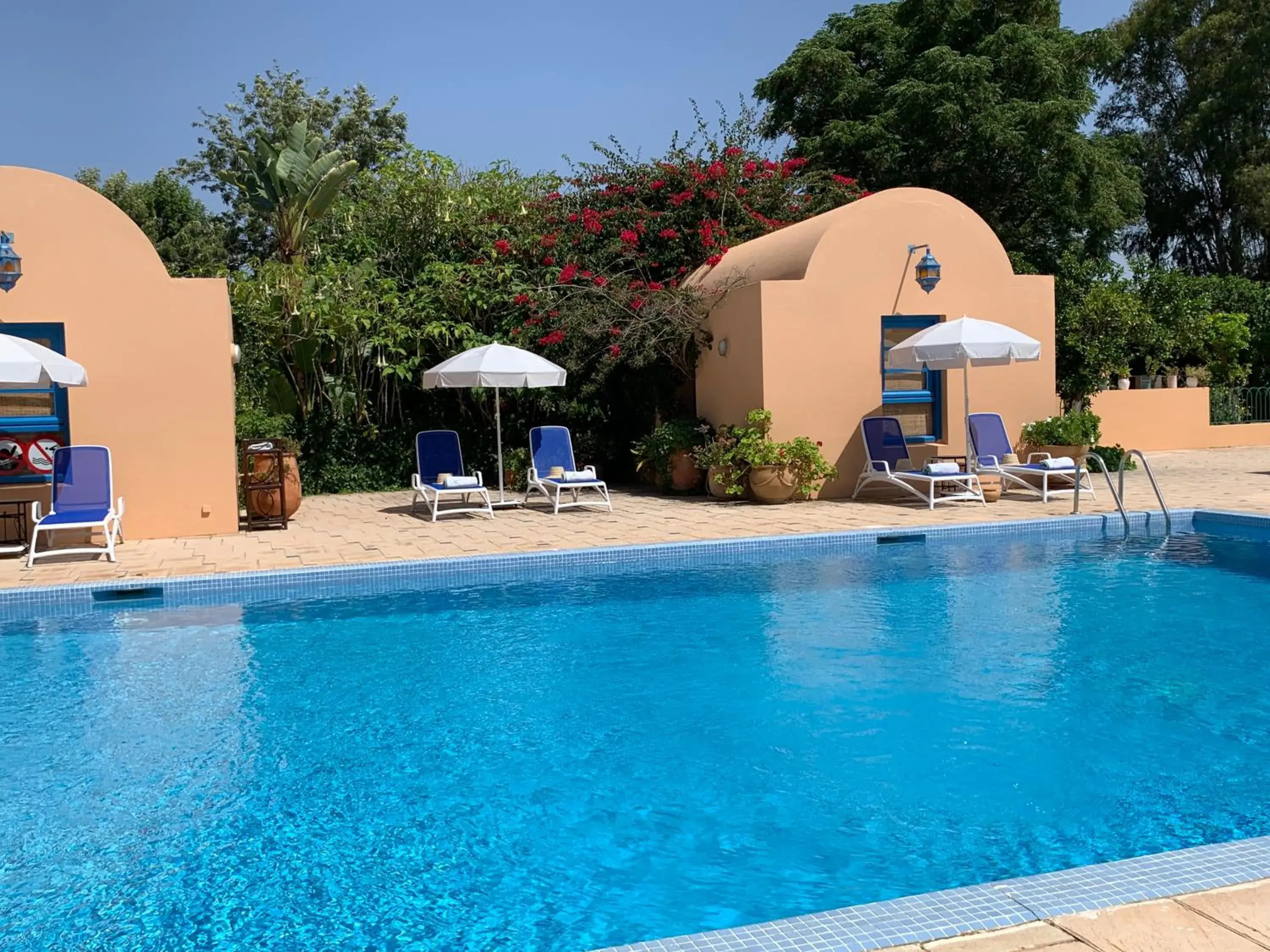 Swimming pool in La Villa Mandarine Swimming pool in La Villa Mandarine