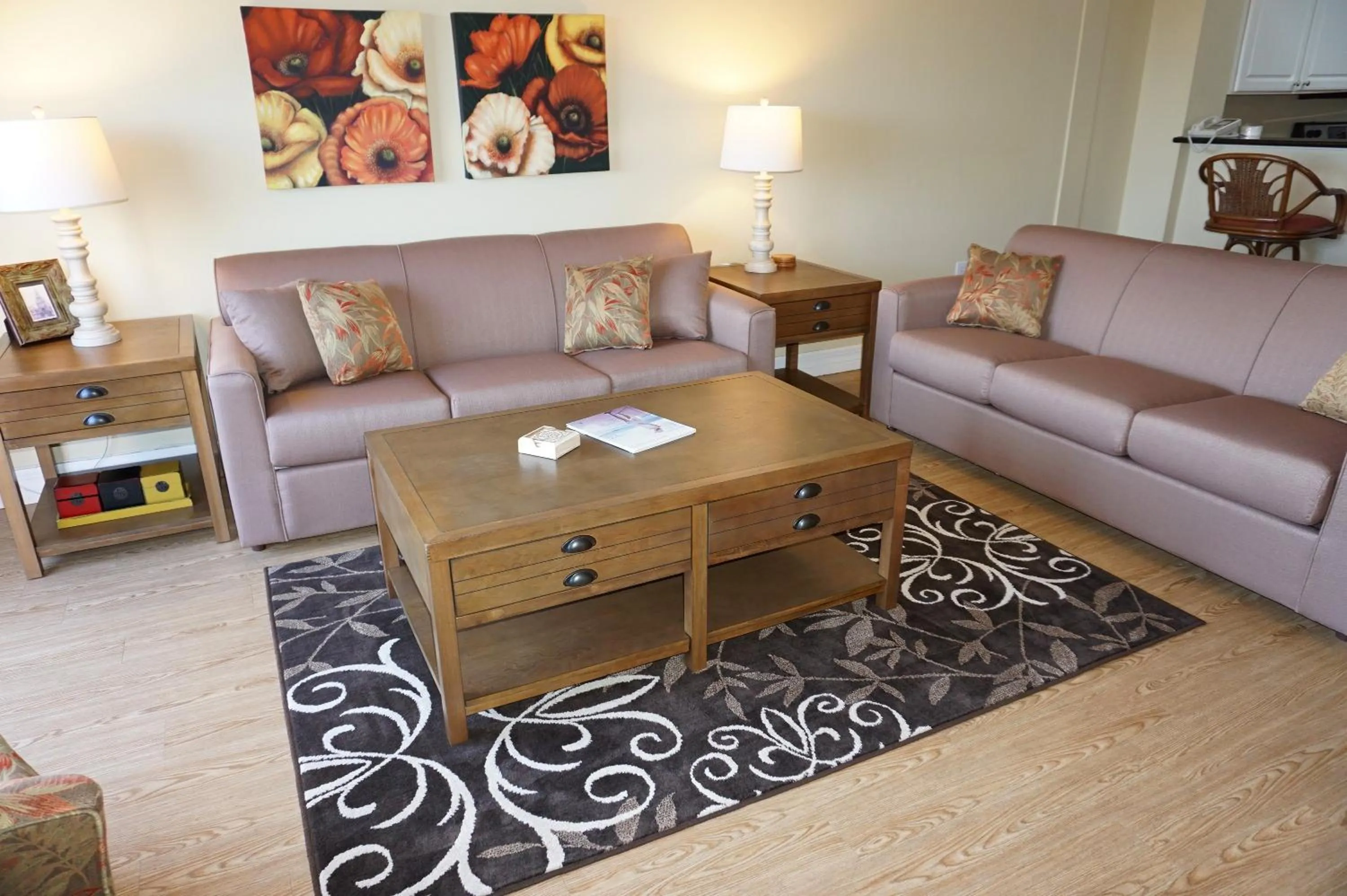 Living room in Madeira Bay Resort II by Travel Resort Services